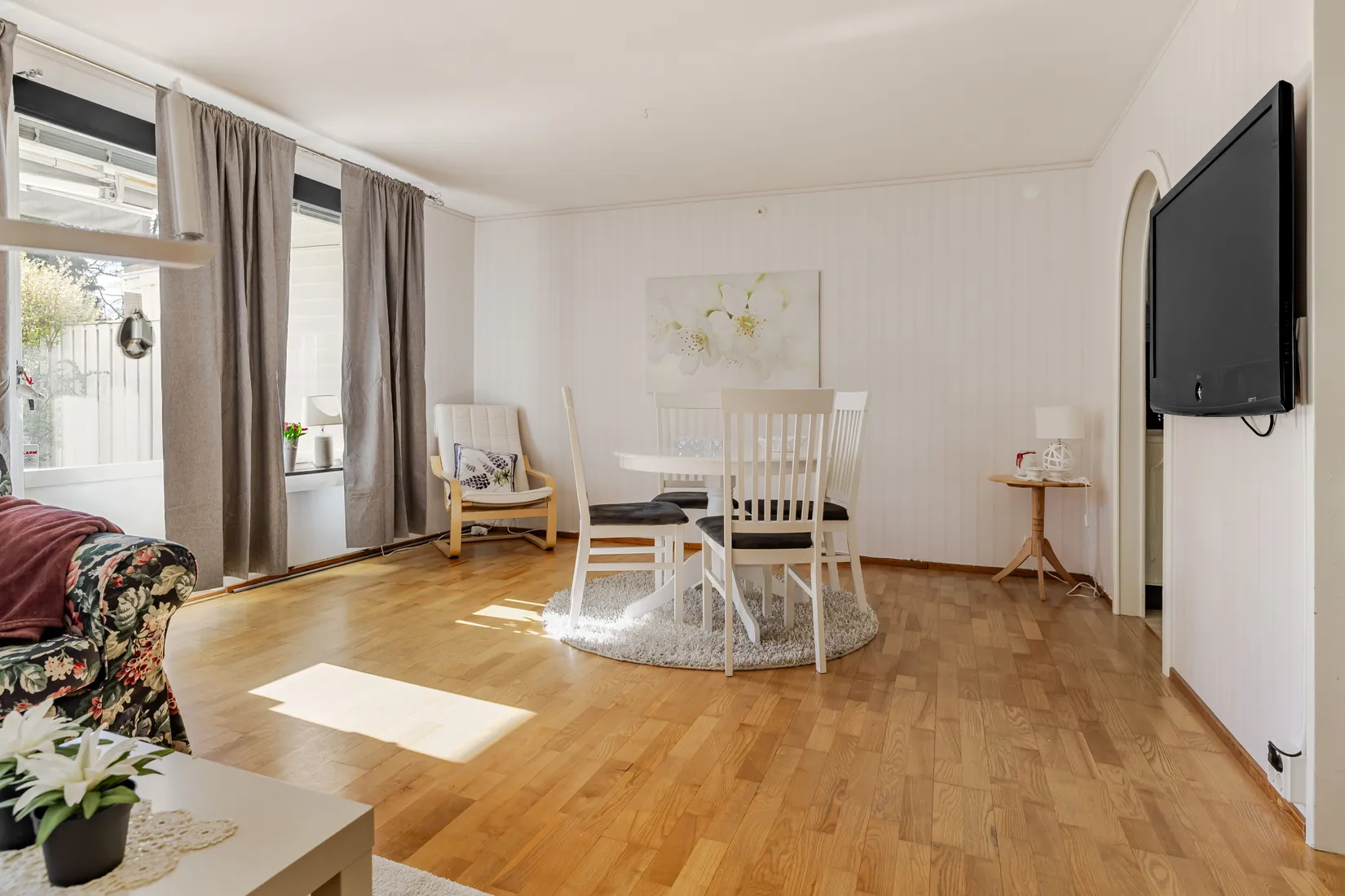 Radhus, Trumpetvägen 107, Slagsta, Eskilstuna