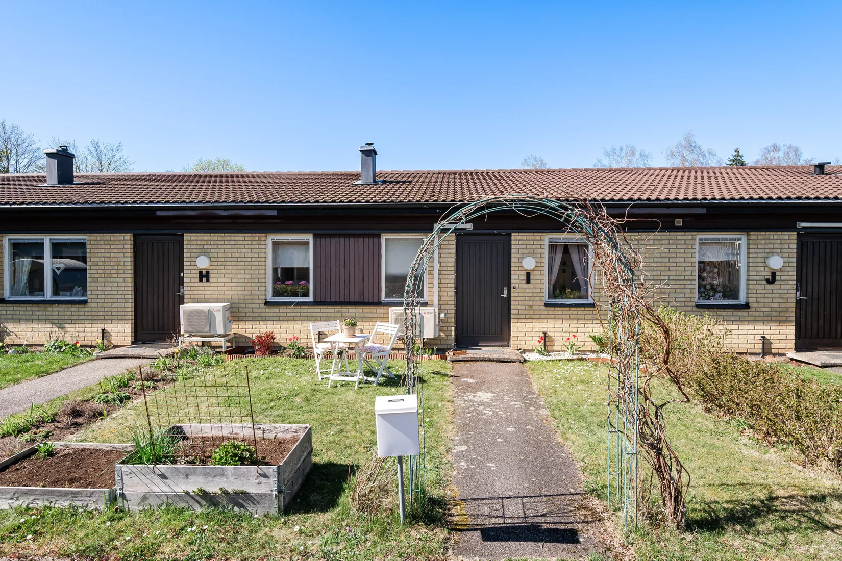 Villa, Radhus, Riddarängsvägen 21I, Mantorp, Mjölby