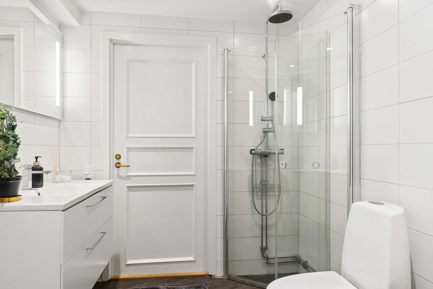 Bostadsrätt, Radhus, Björnspinnarvägen 131, Myrängen, Huddinge