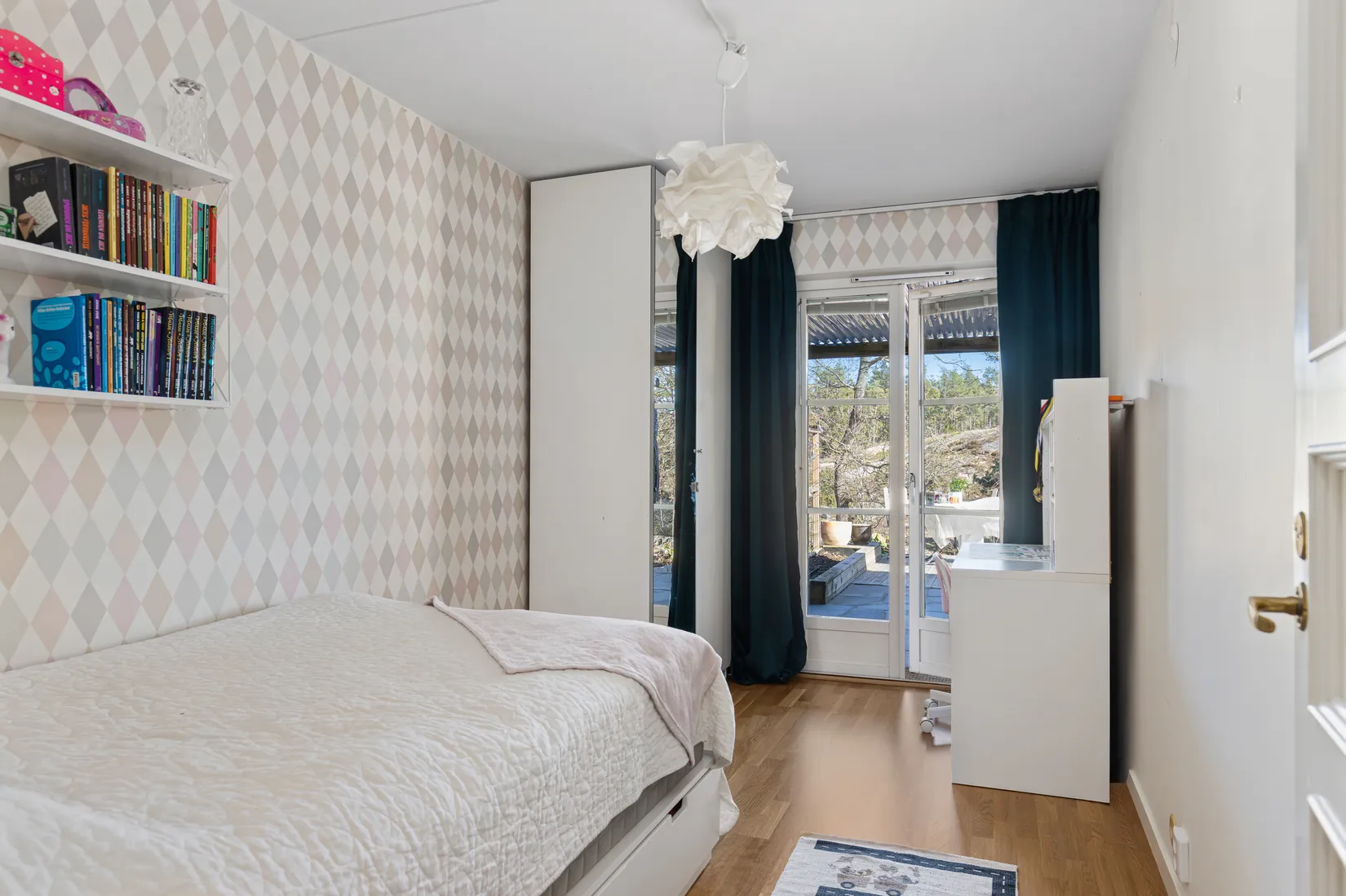 Bostadsrätt, Radhus, Björnspinnarvägen 131, Myrängen, Huddinge