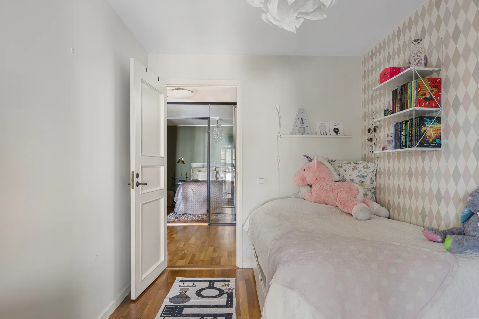 Bostadsrätt, Radhus, Björnspinnarvägen 131, Myrängen, Huddinge