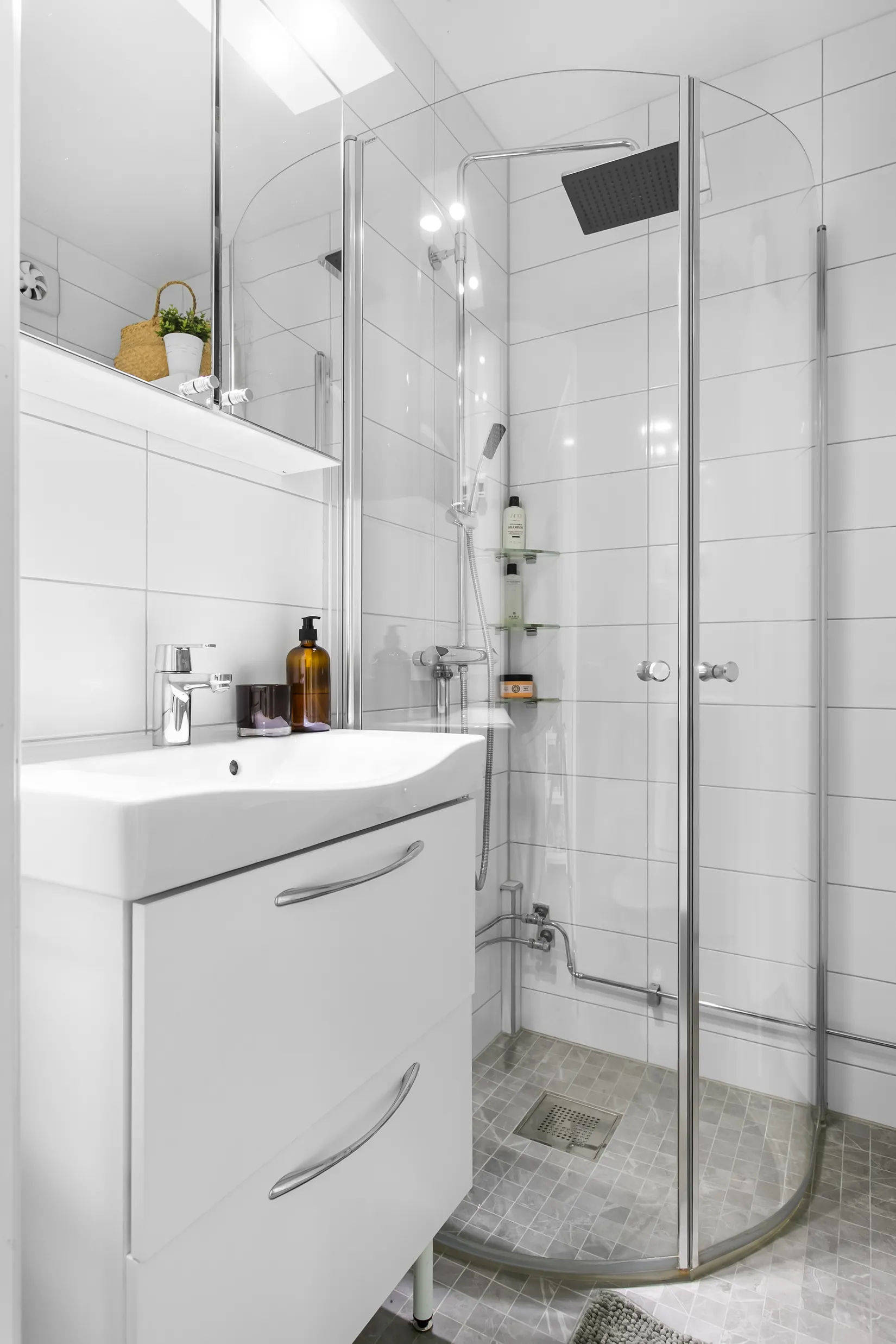 Bostadsrätt, Eriksbergs torg 5B, Helenelund, Sollentuna