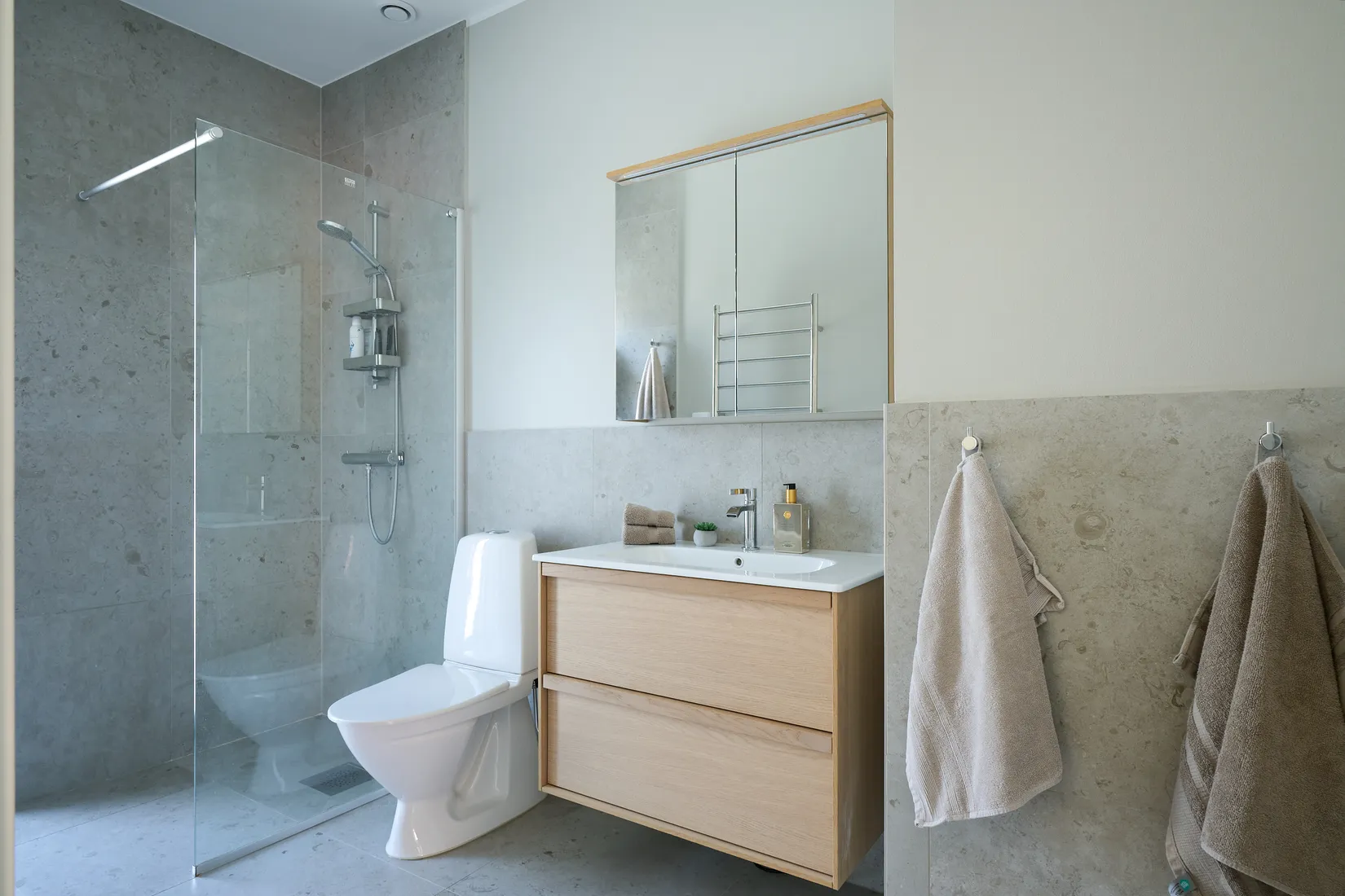 Radhus, Patron Lars väg 7A, Vistaberg, Huddinge