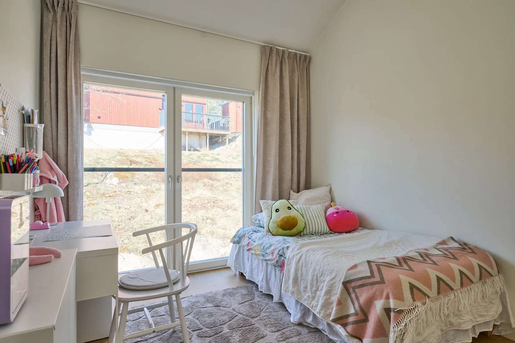 Radhus, Patron Lars väg 7A, Vistaberg, Huddinge