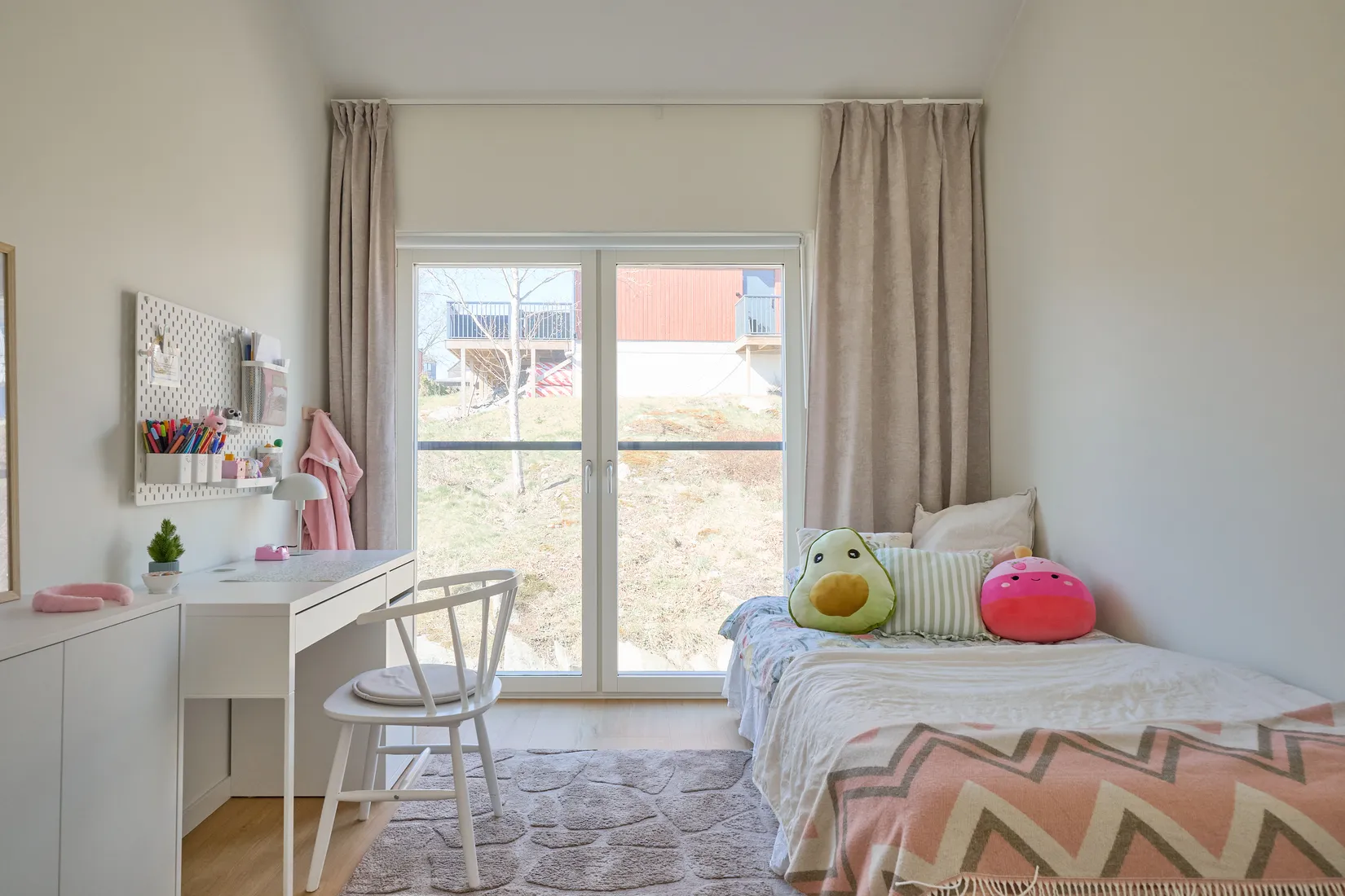 Radhus, Patron Lars väg 7A, Vistaberg, Huddinge