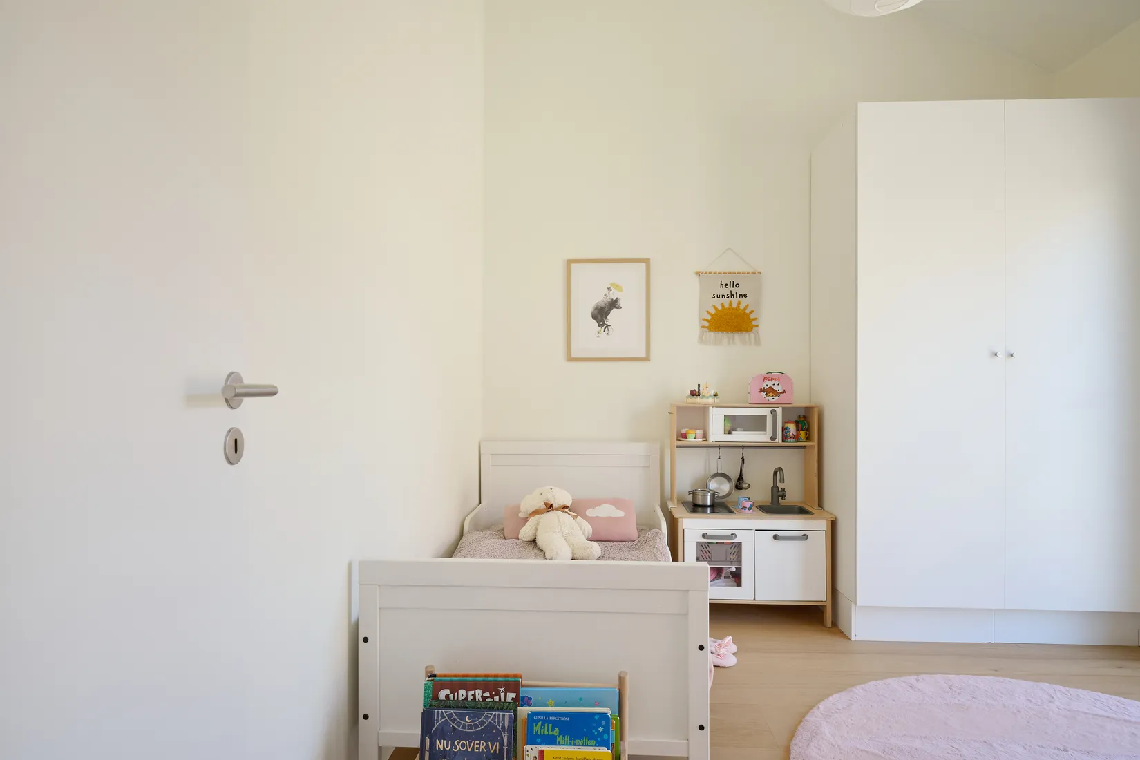 Radhus, Patron Lars väg 7A, Vistaberg, Huddinge