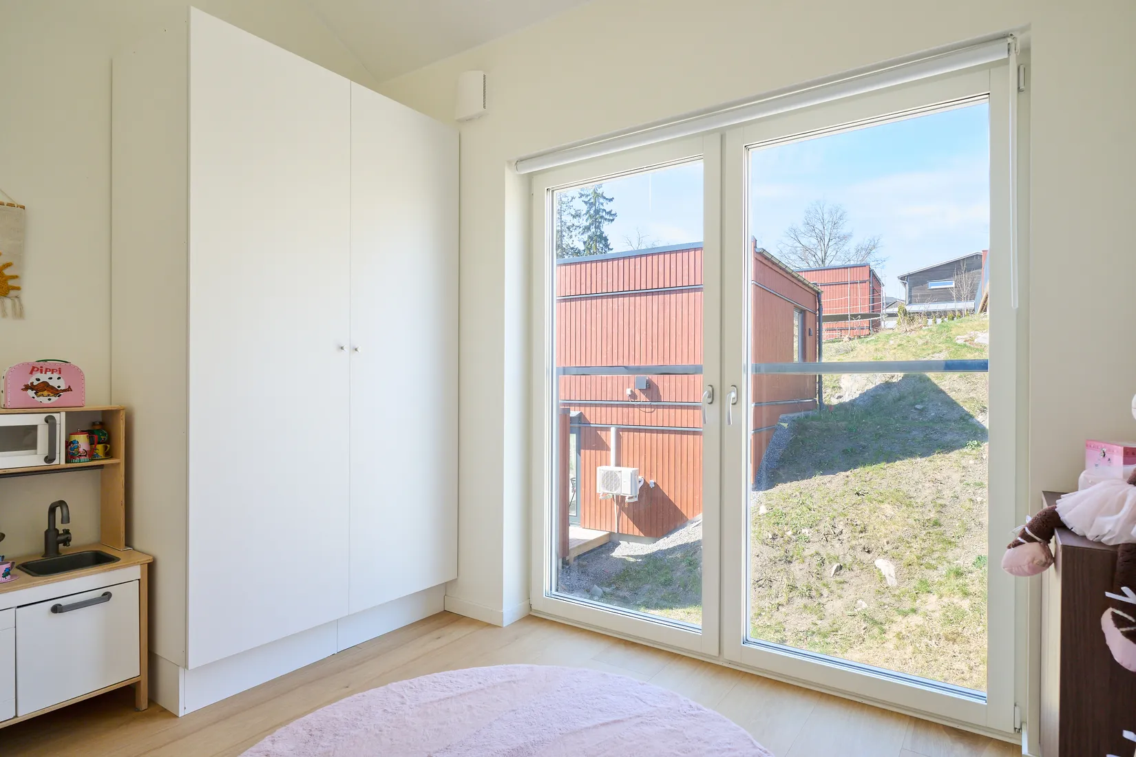 Radhus, Patron Lars väg 7A, Vistaberg, Huddinge