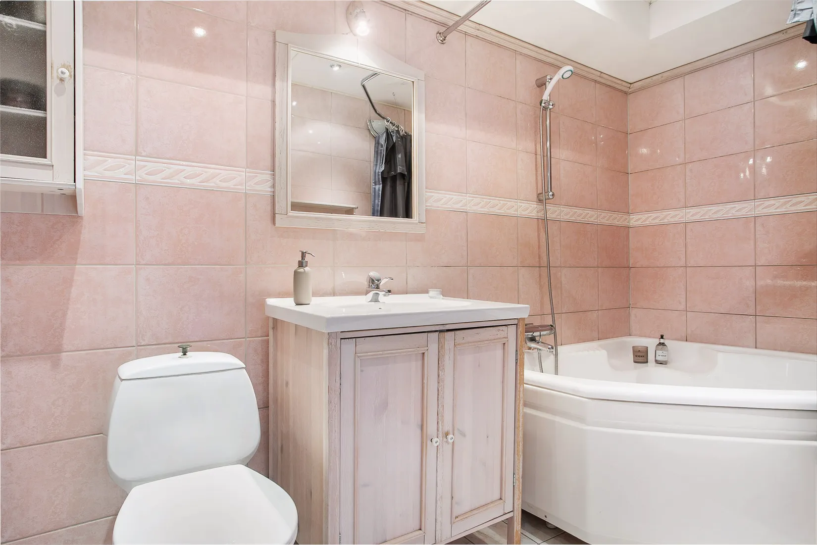 Villa, Radhus, Sandholmsvägen 19, Östra Orminge, Nacka