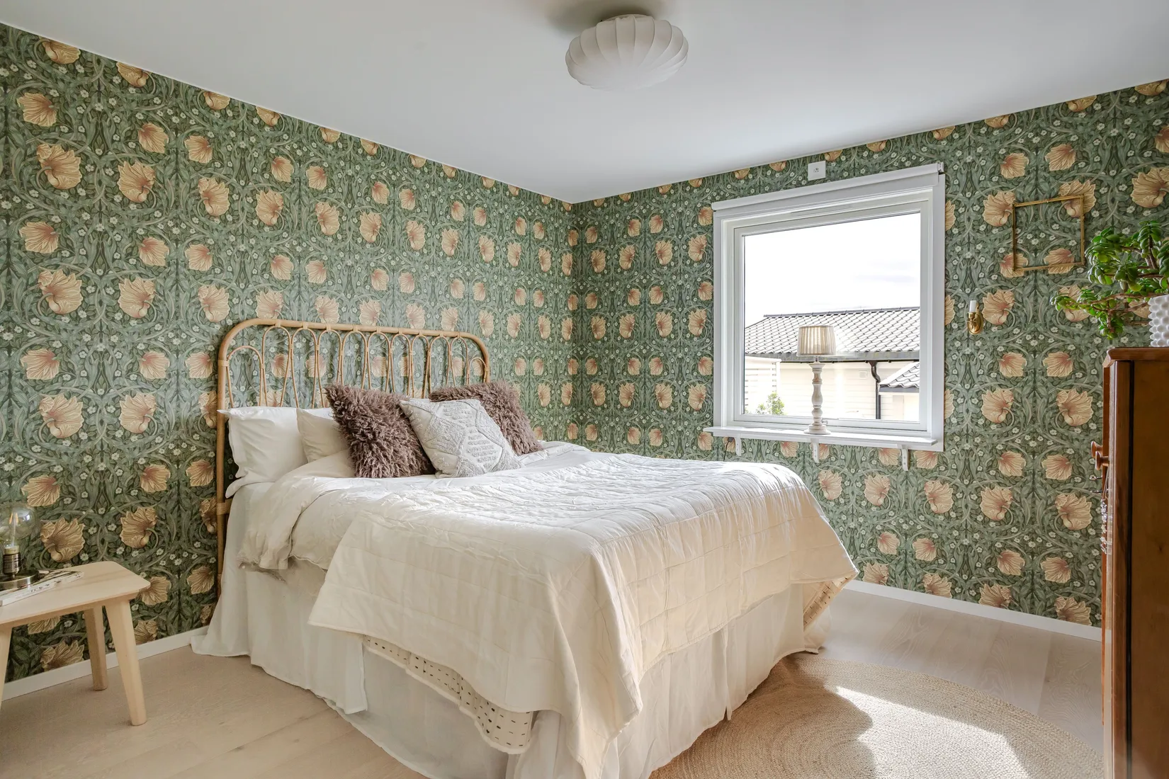 Radhus, Galoppvägen 5, Lillhällom, Sundsvall