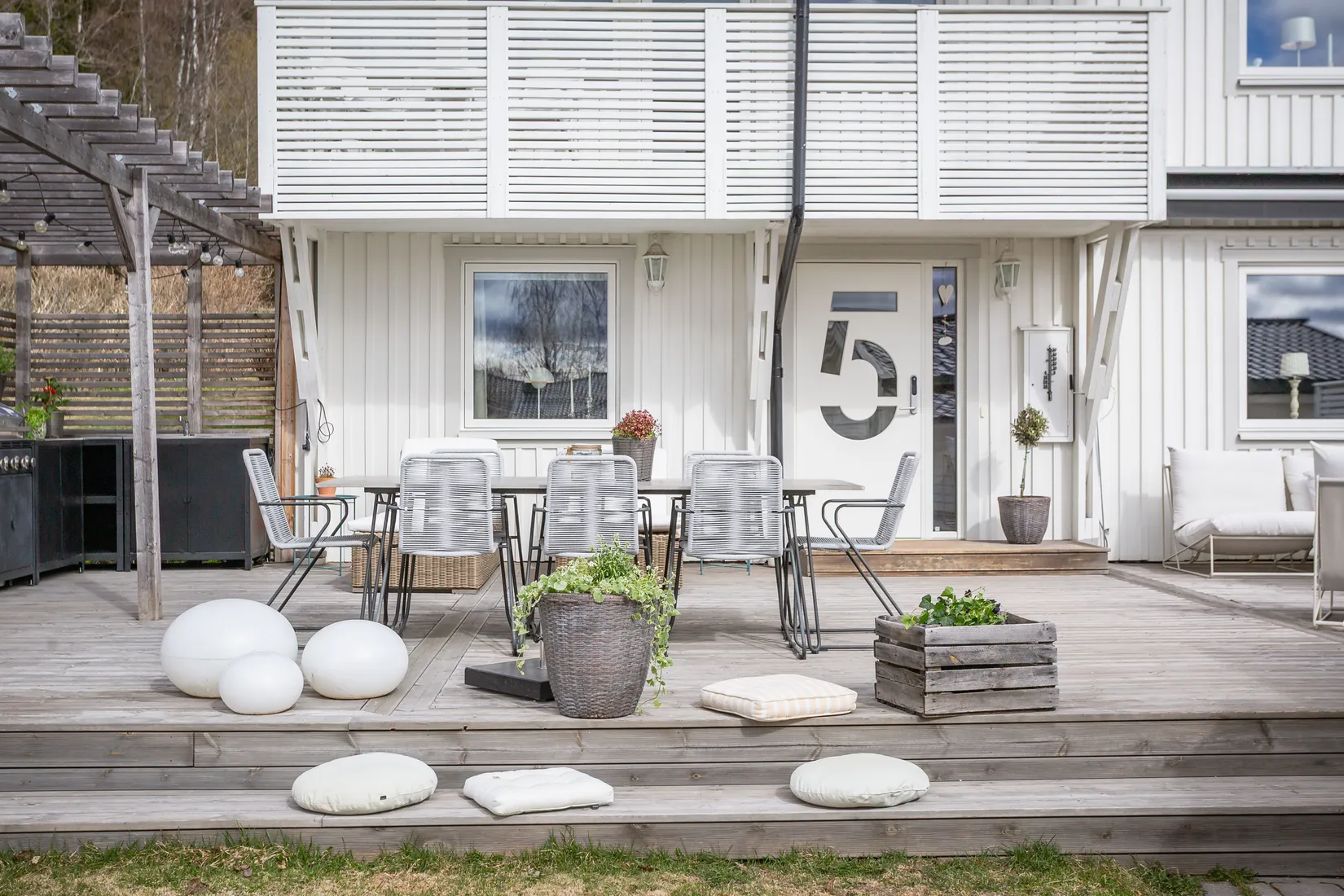 Radhus, Galoppvägen 5, Lillhällom, Sundsvall