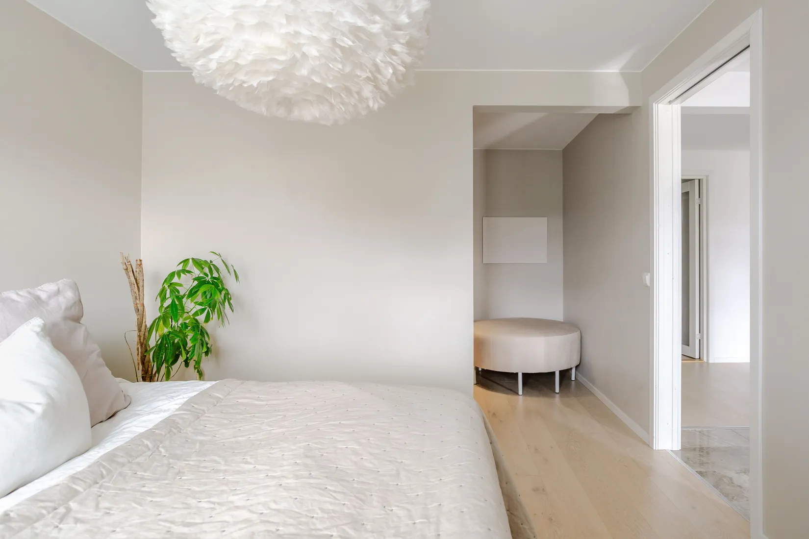 Radhus, Galoppvägen 5, Lillhällom, Sundsvall