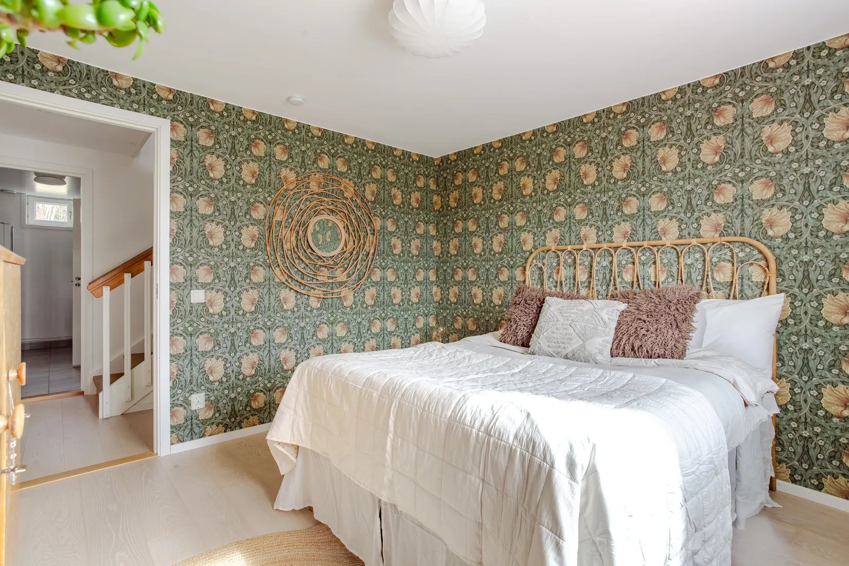 Radhus, Galoppvägen 5, Lillhällom, Sundsvall