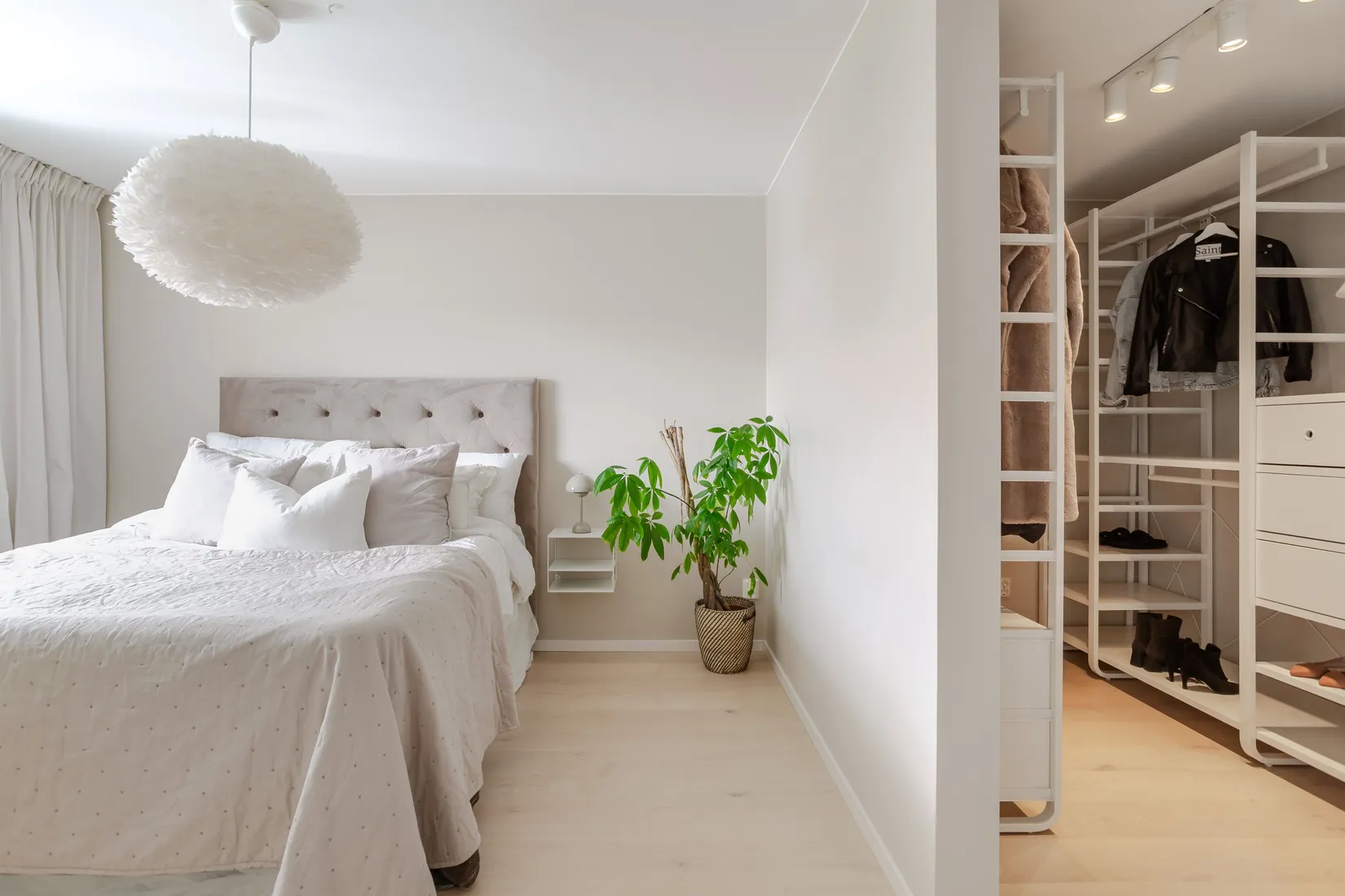 Radhus, Galoppvägen 5, Lillhällom, Sundsvall