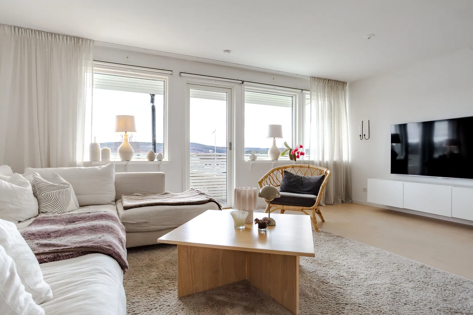 Radhus, Galoppvägen 5, Lillhällom, Sundsvall