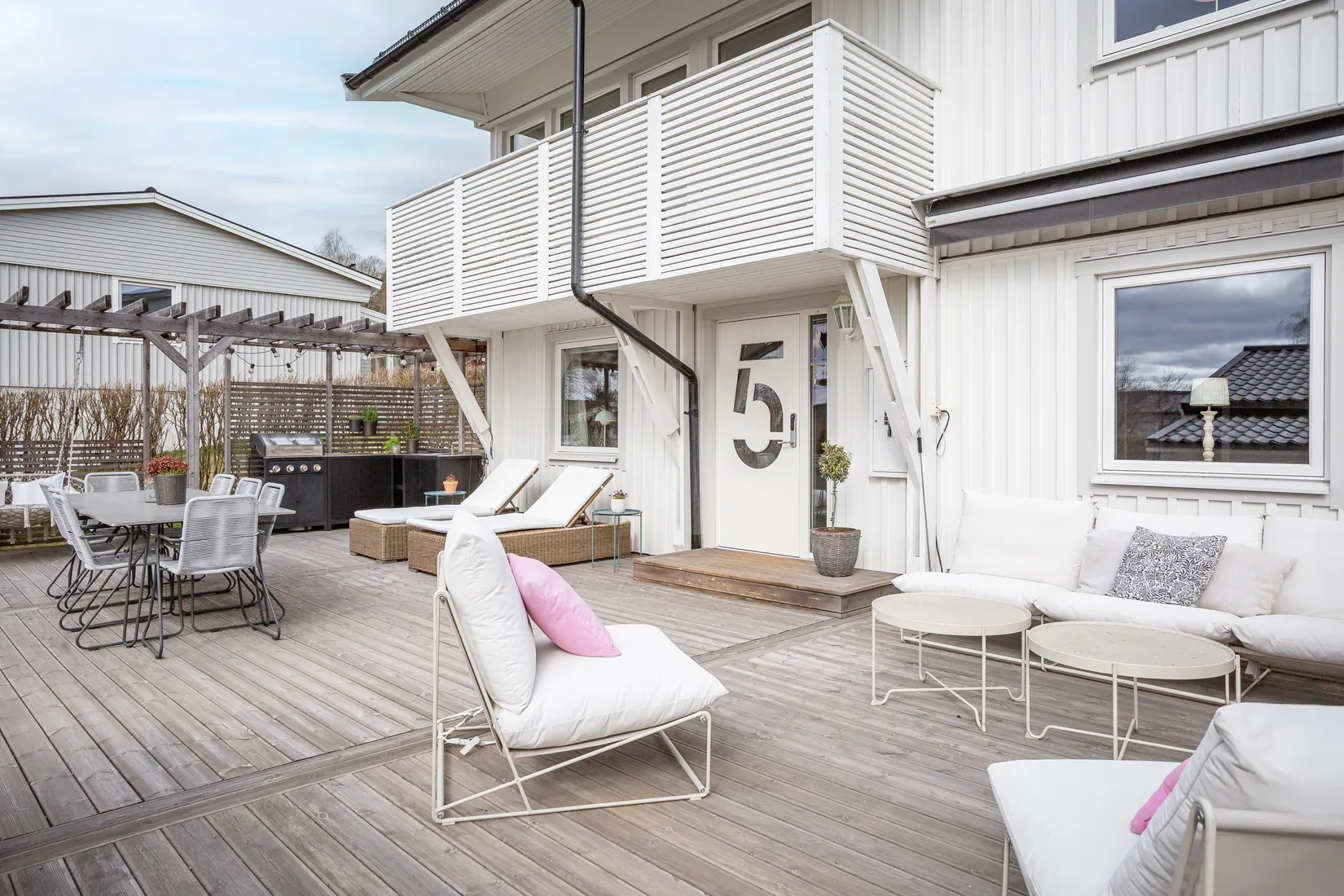 Radhus, Galoppvägen 5, Lillhällom, Sundsvall