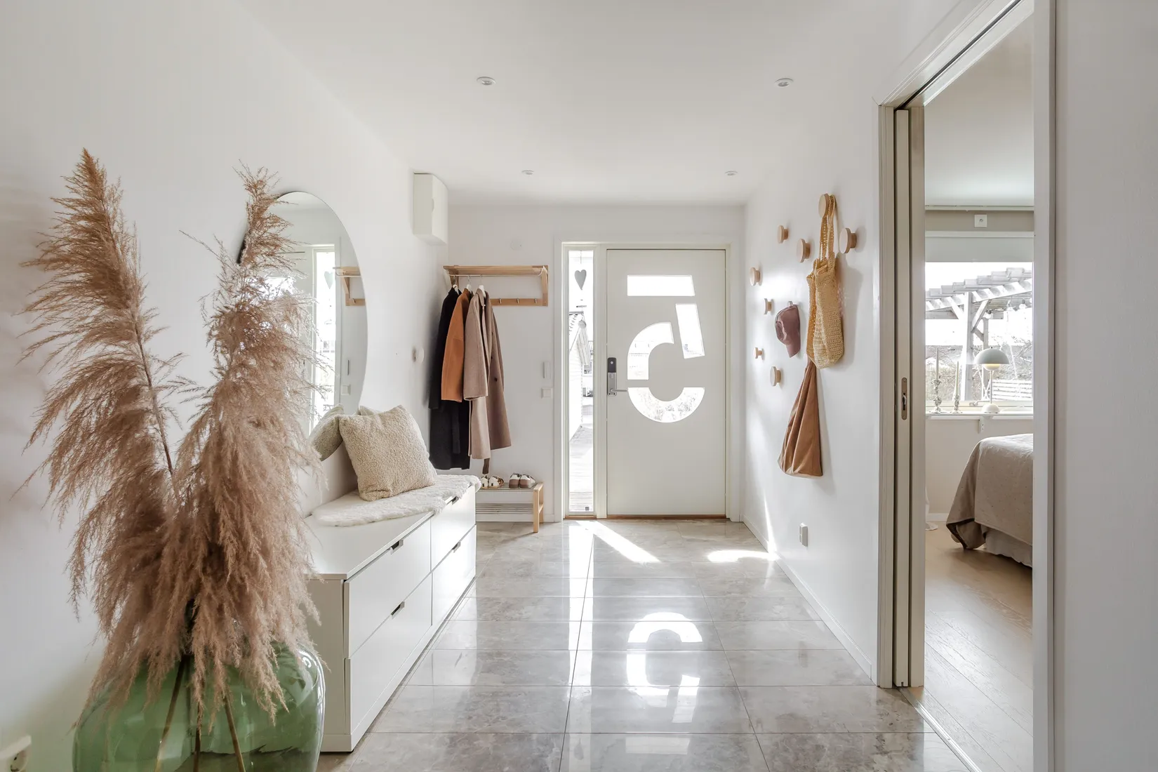 Radhus, Galoppvägen 5, Lillhällom, Sundsvall