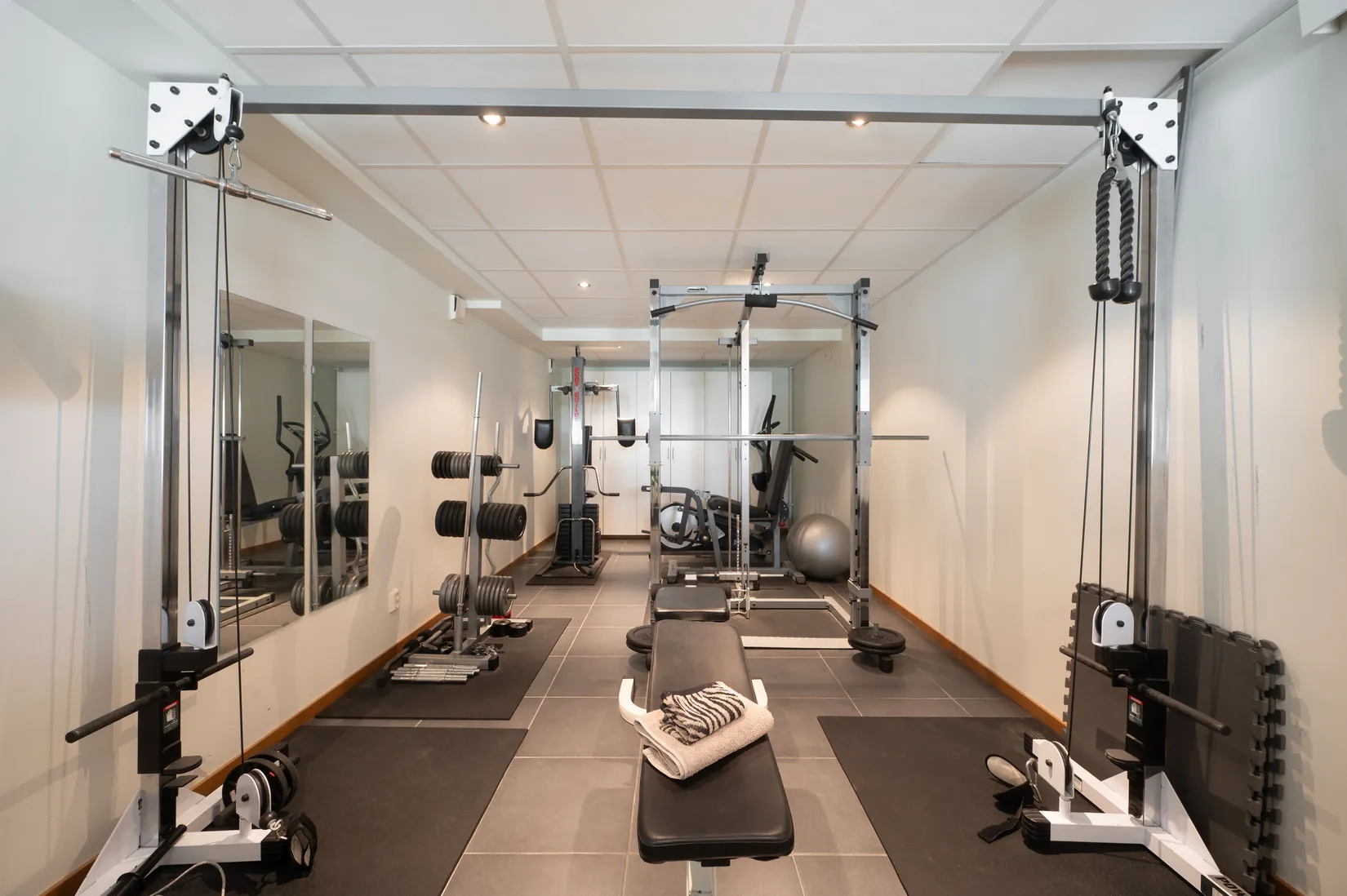 Villa, Midgårdsvägen 17, Stuvsta/Långsjön, Huddinge