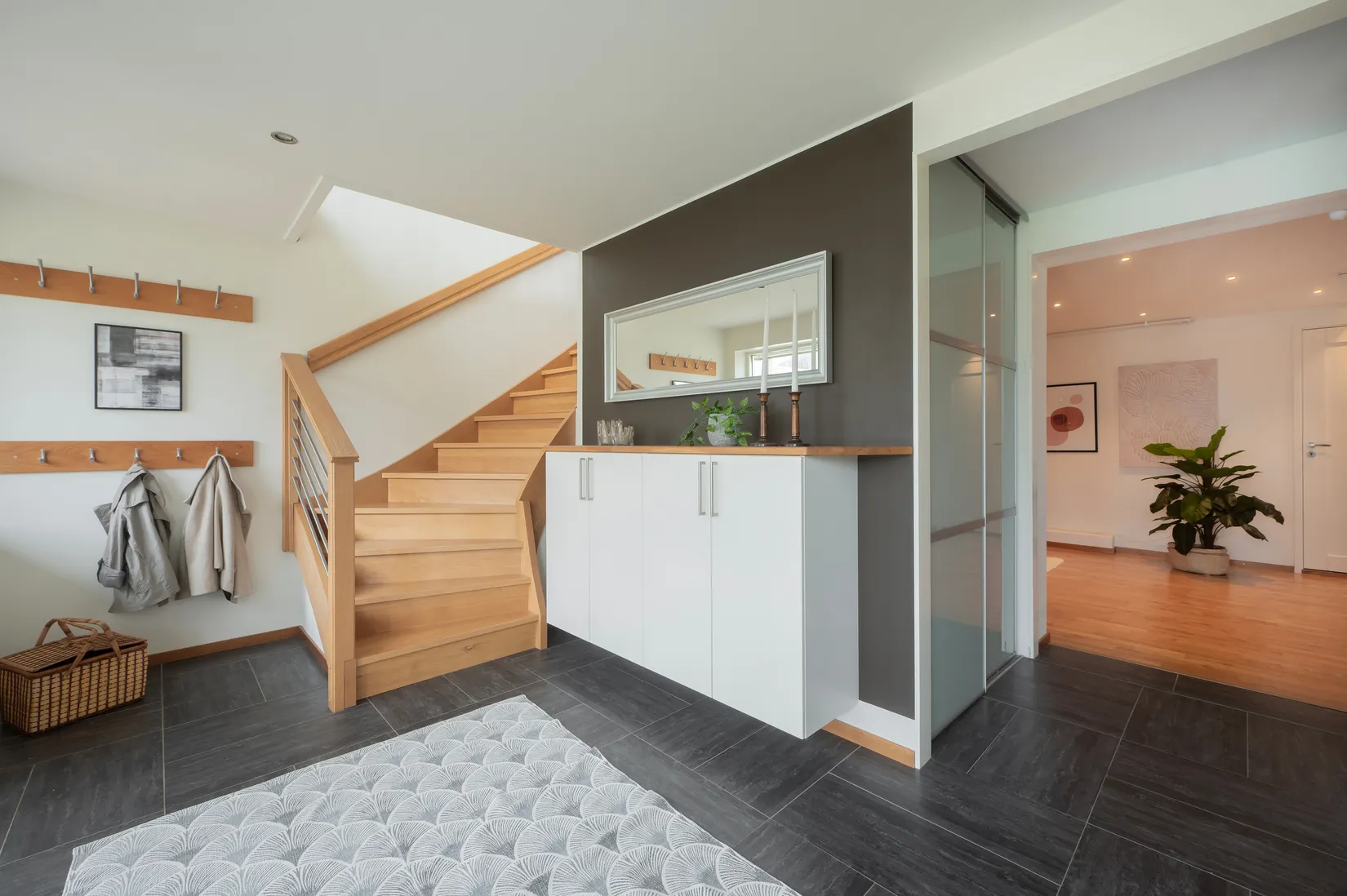 Villa, Midgårdsvägen 17, Stuvsta/Långsjön, Huddinge