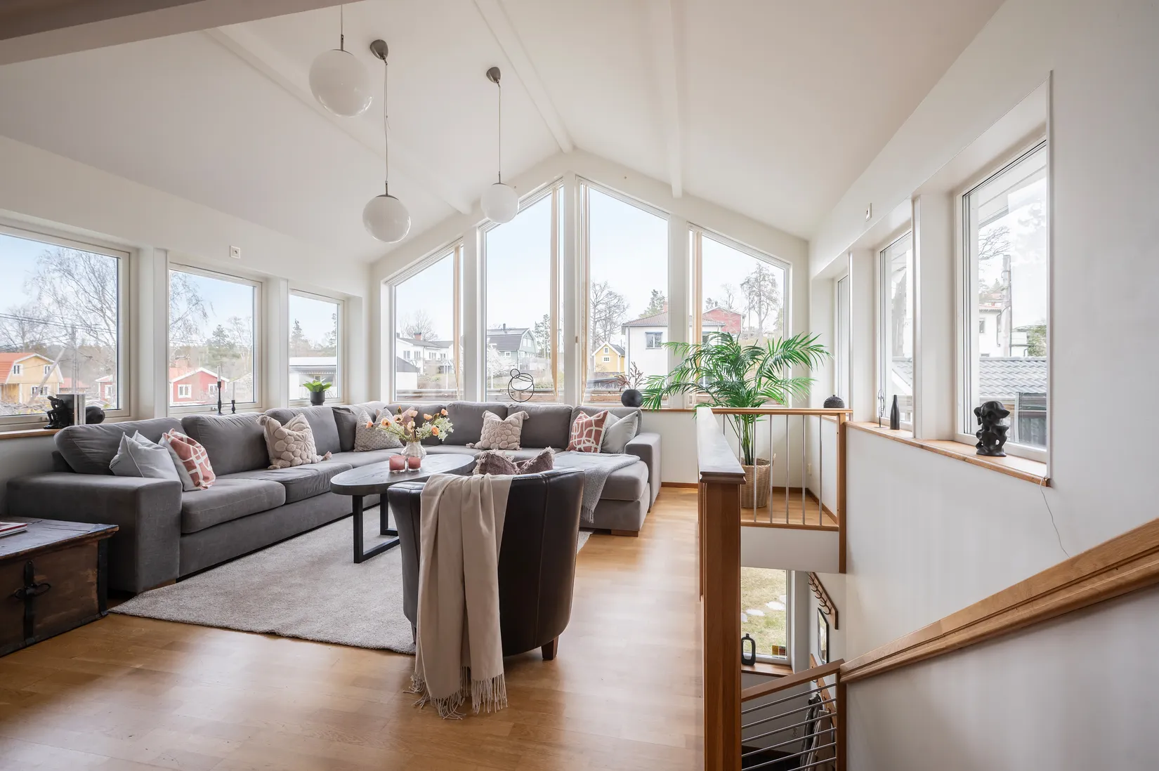 Villa, Midgårdsvägen 17, Stuvsta/Långsjön, Huddinge