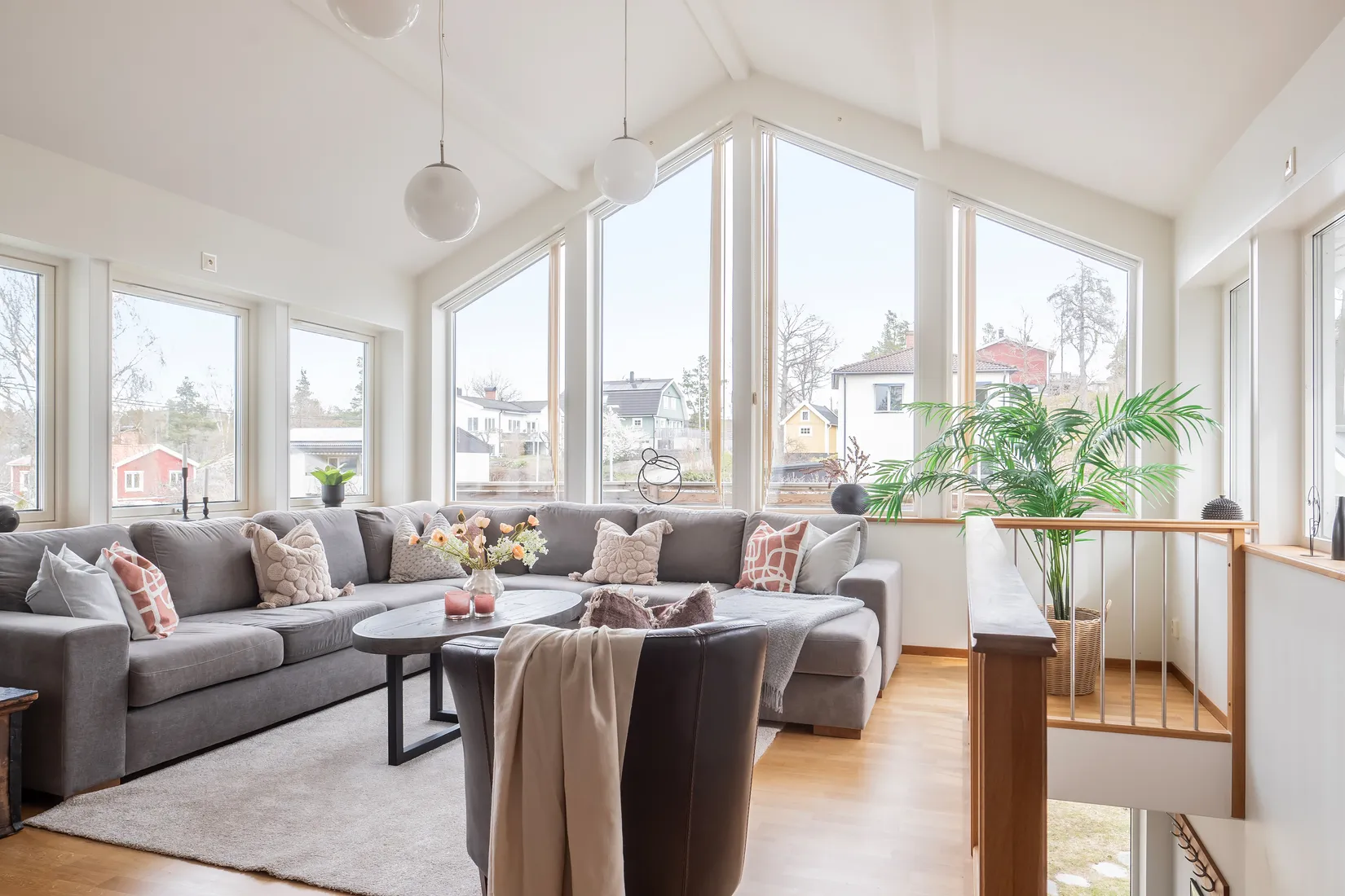 Villa, Midgårdsvägen 17, Stuvsta/Långsjön, Huddinge