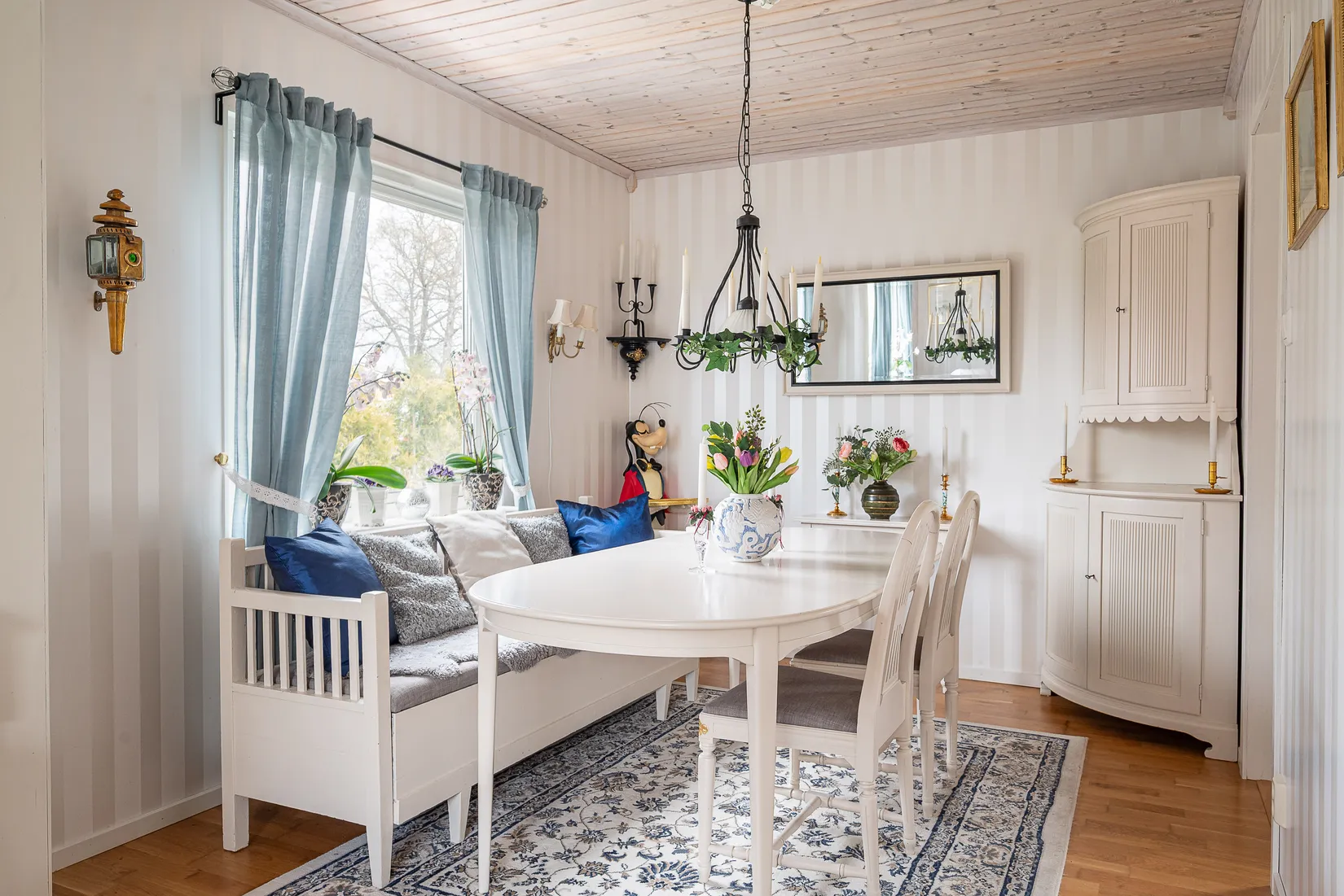 Villa, Mörbygården 4, Vallentuna Centrum, Vallentuna