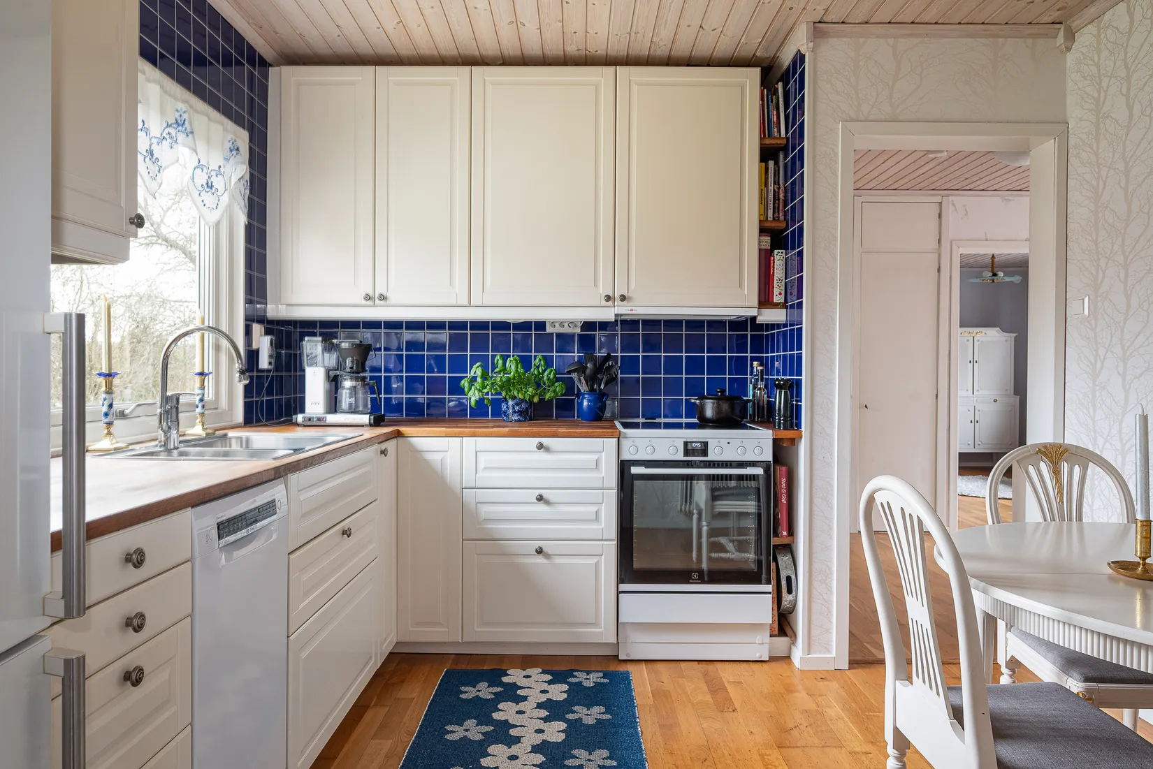 Villa, Mörbygården 4, Vallentuna Centrum, Vallentuna