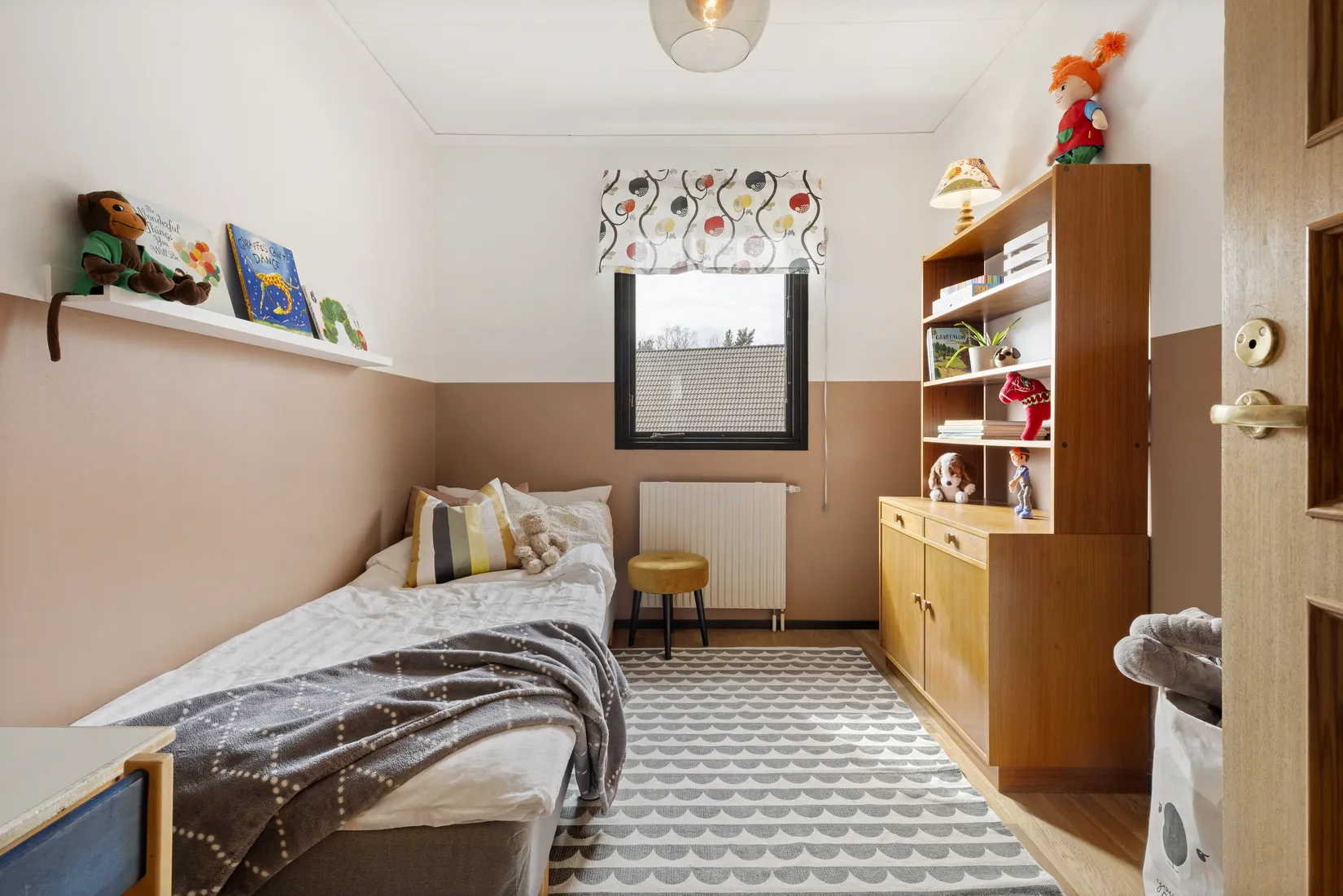 Villa, Genvägen 50, Centrala Knivsta, Knivsta