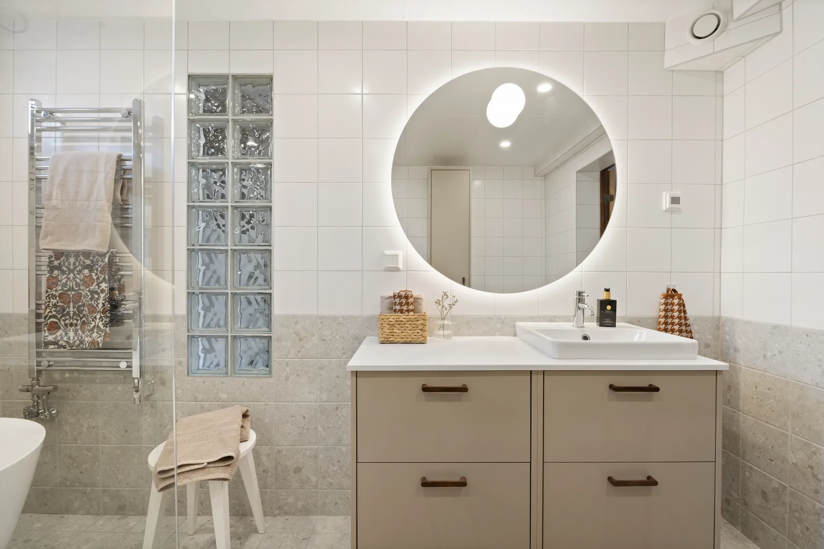 Villa, Genvägen 50, Centrala Knivsta, Knivsta