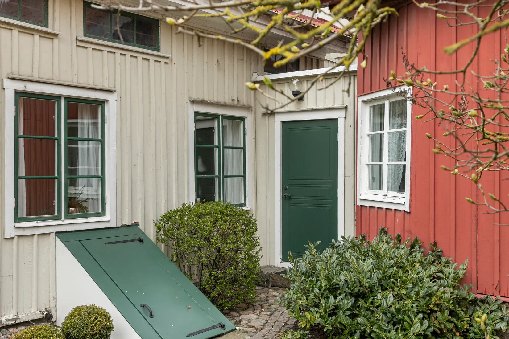 Villa, Drottninggatan 35, Centrum, Varberg