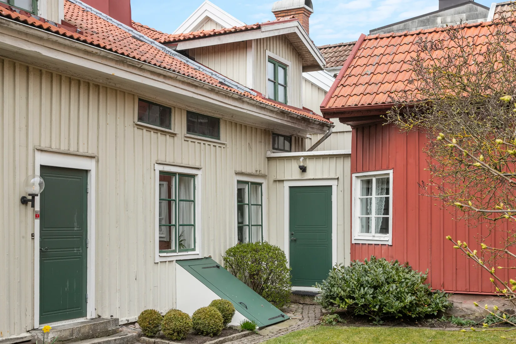 Villa, Drottninggatan 35, Centrum, Varberg