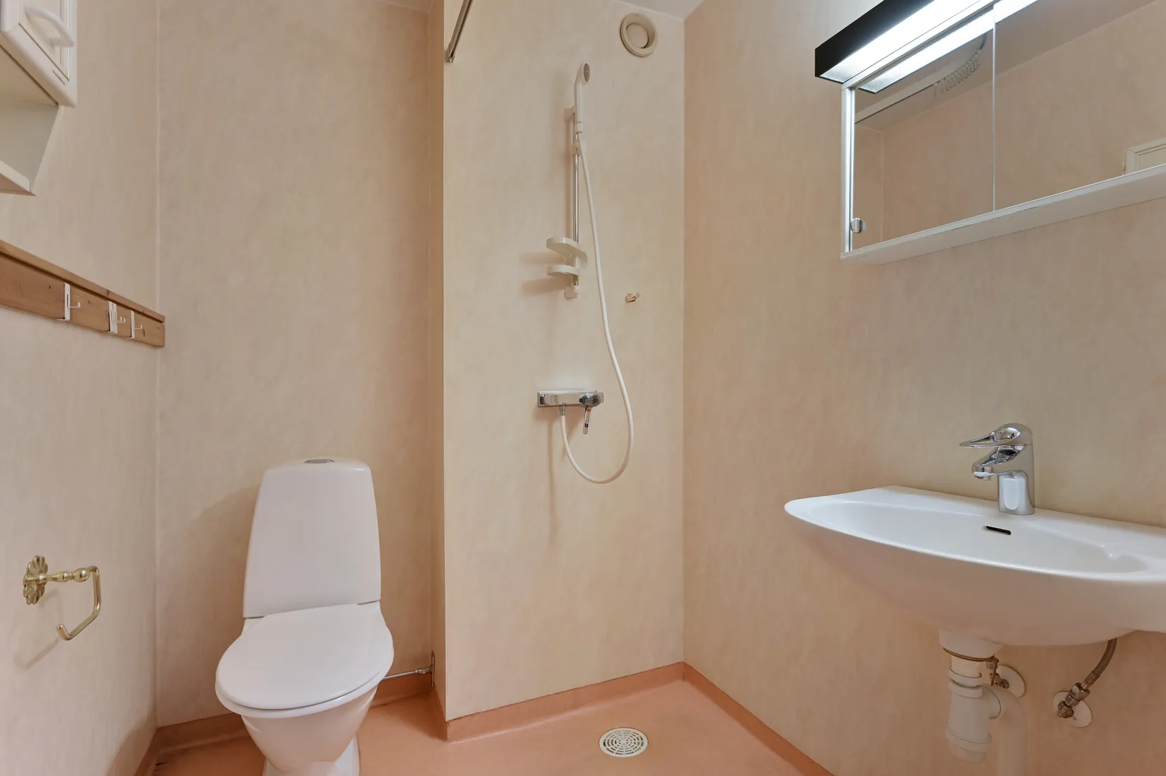 Radhus, Rondovägen 91, Drevviksstrand, Huddinge