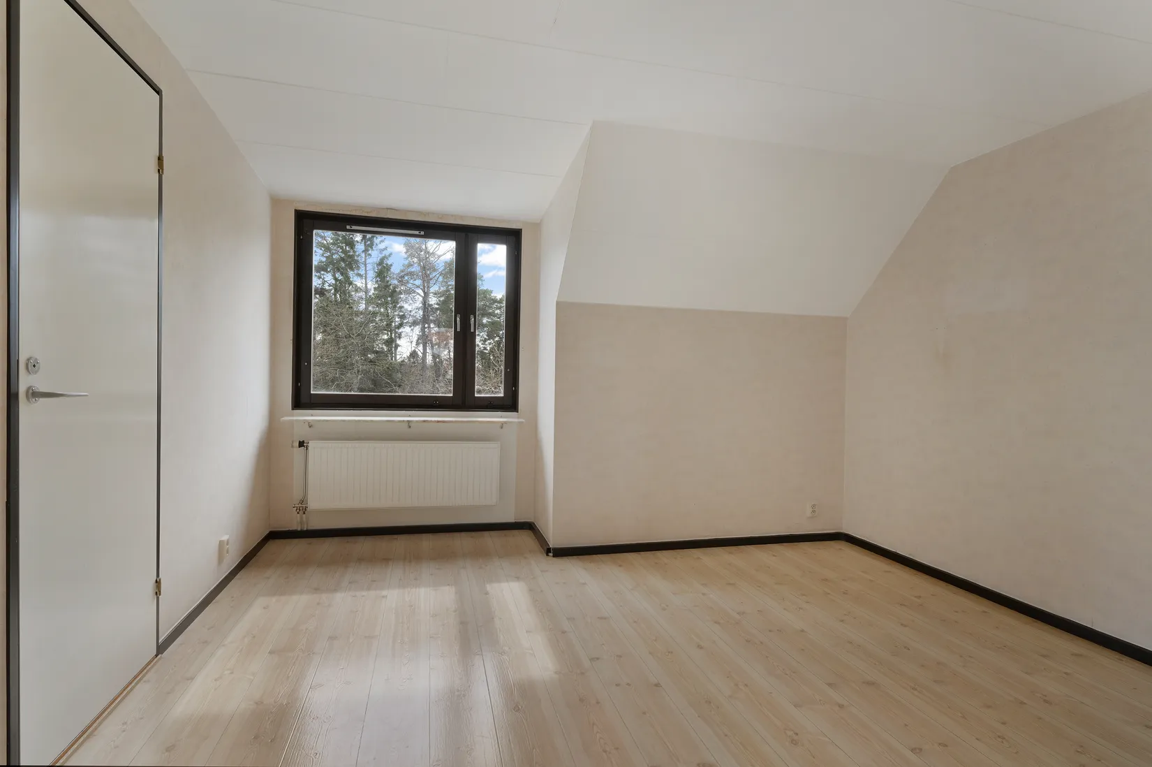 Radhus, Rondovägen 91, Drevviksstrand, Huddinge