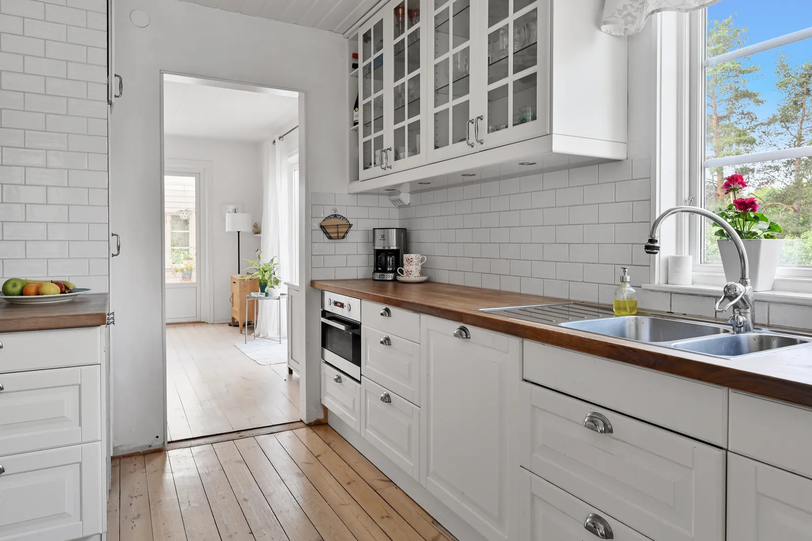 Gård/Skog, Marielundsvägen 2, Marielund, Upplands Väsby