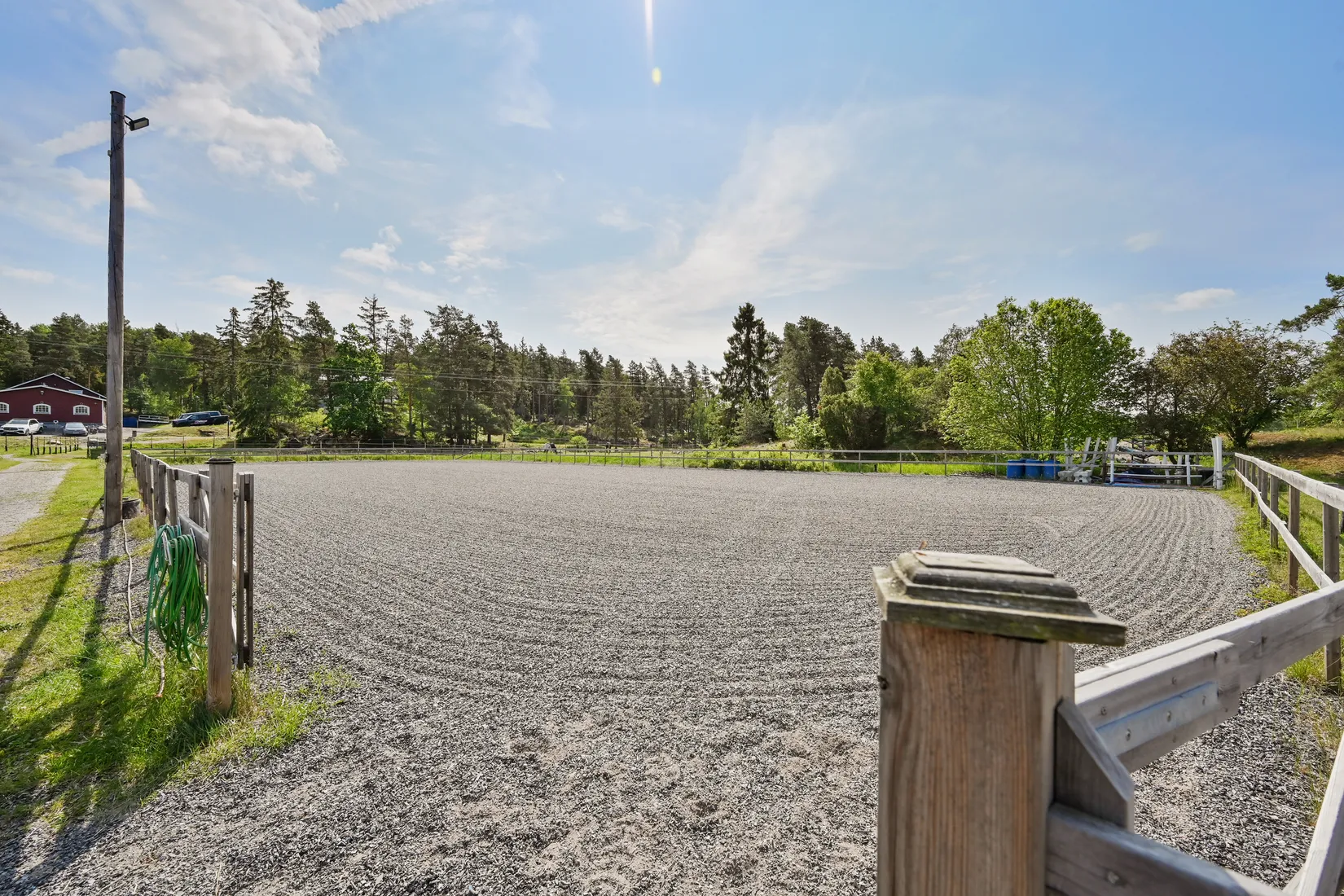 Gård/Skog, Marielundsvägen 2, Marielund, Upplands Väsby
