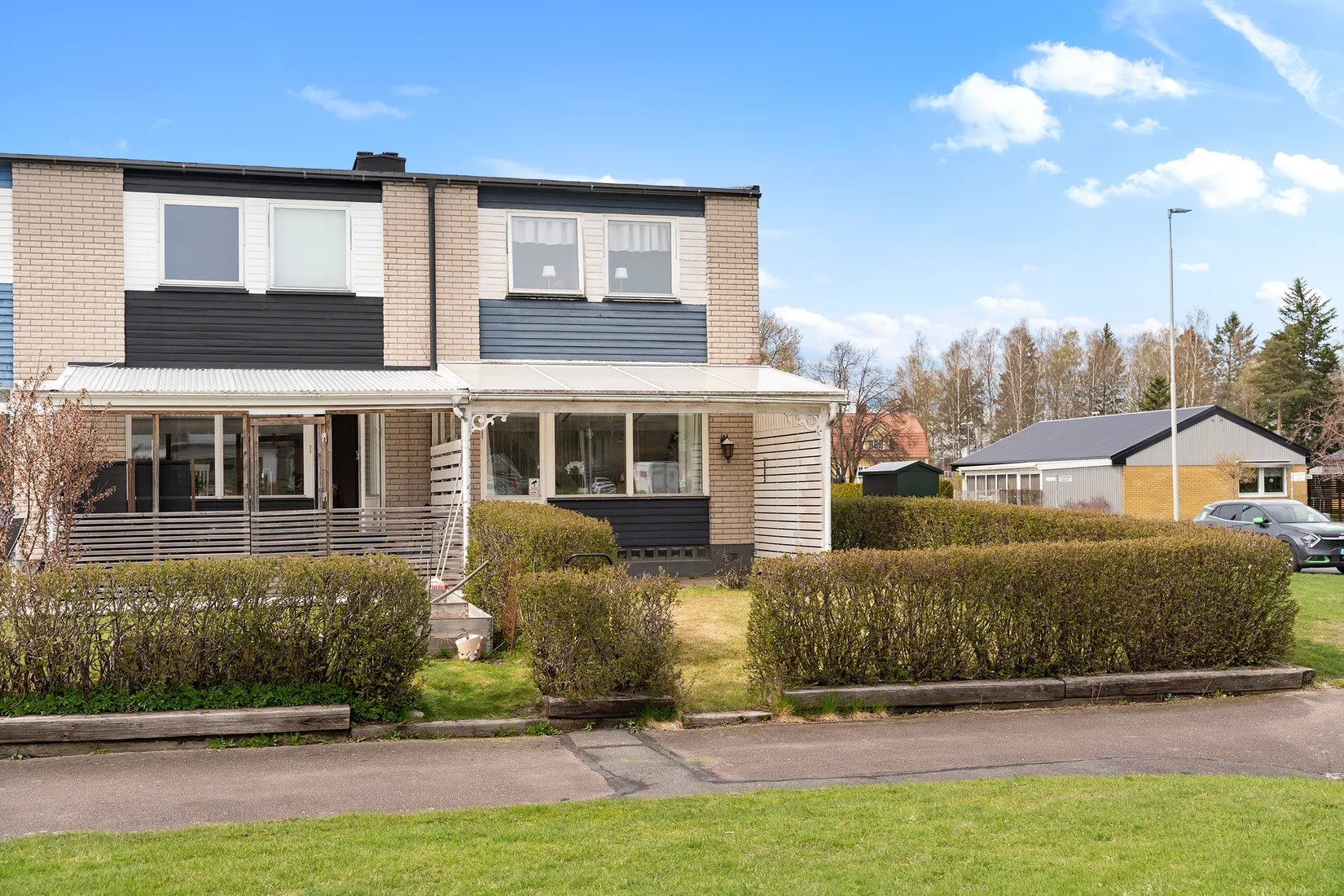 Villa, Radhus, Storegårdsvägen 32, Sandhem, Trollhättan