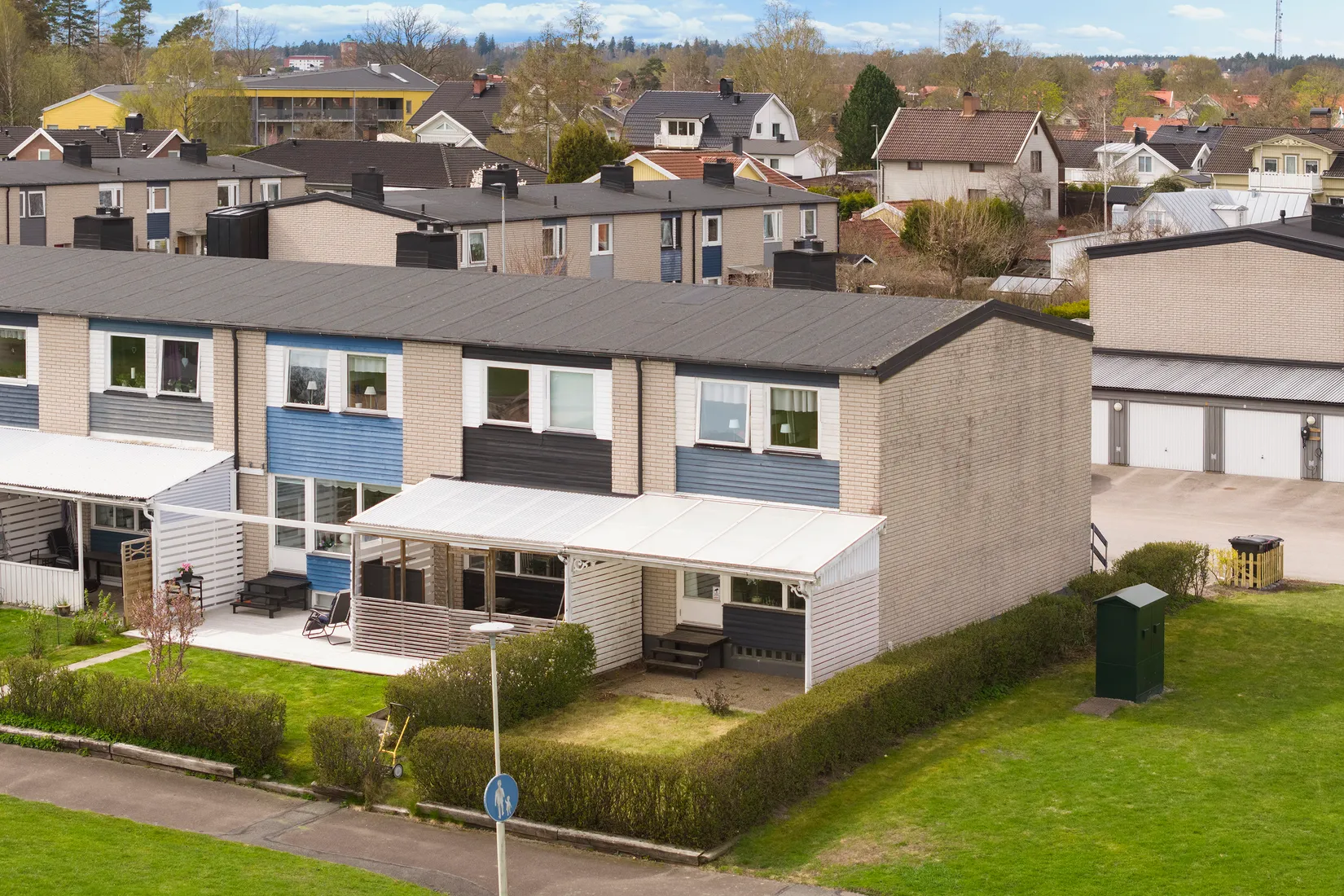 Villa, Radhus, Storegårdsvägen 32, Sandhem, Trollhättan