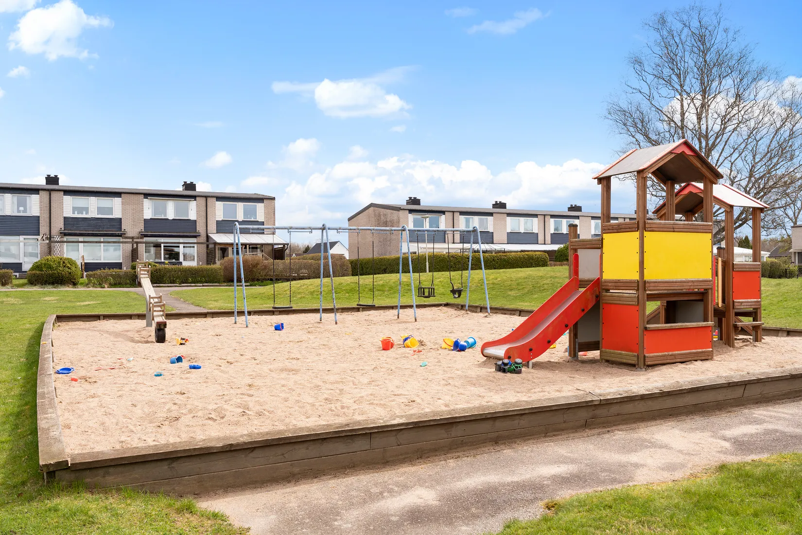 Villa, Radhus, Storegårdsvägen 32, Sandhem, Trollhättan