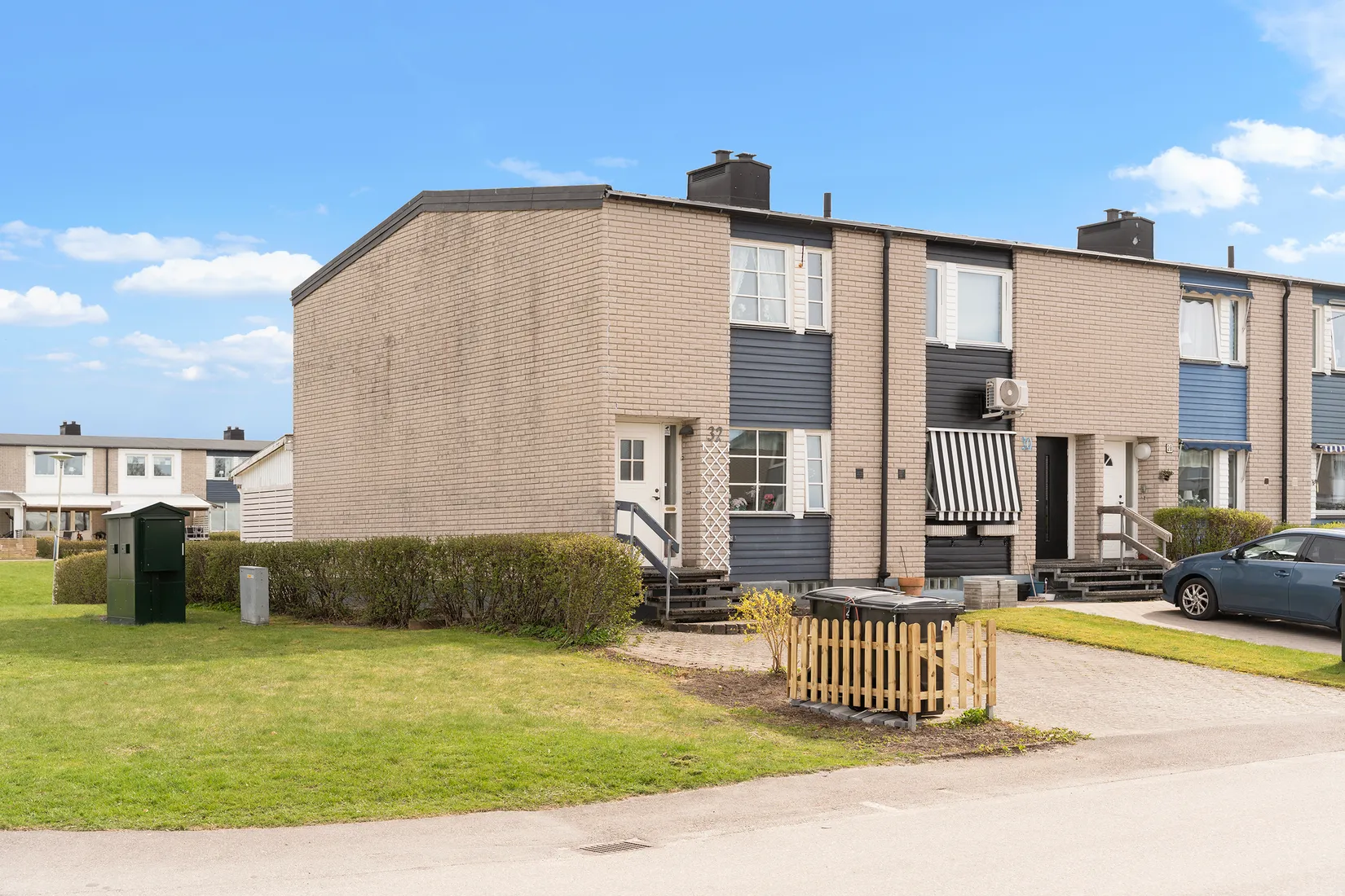 Villa, Radhus, Storegårdsvägen 32, Sandhem, Trollhättan