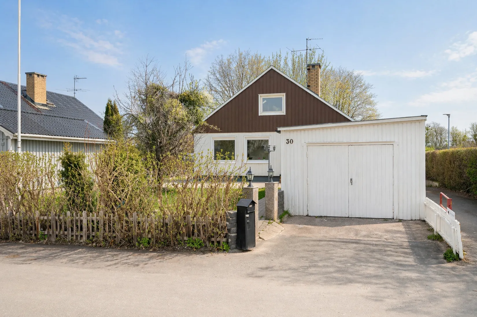 Villa, Snickarvägen 30, Bro - Gamla Bro, Upplands-Bro