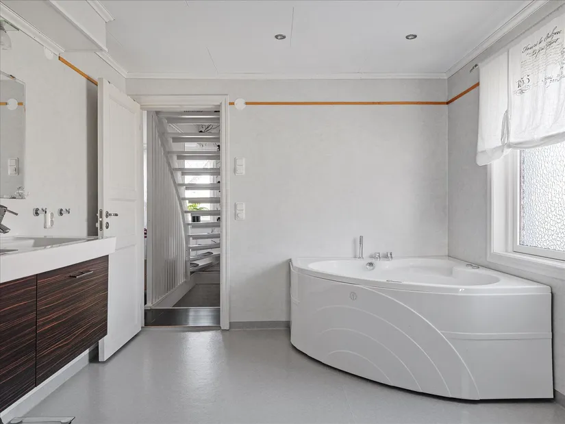 Gård/Skog, Lössbo 8, Kville, Tanum