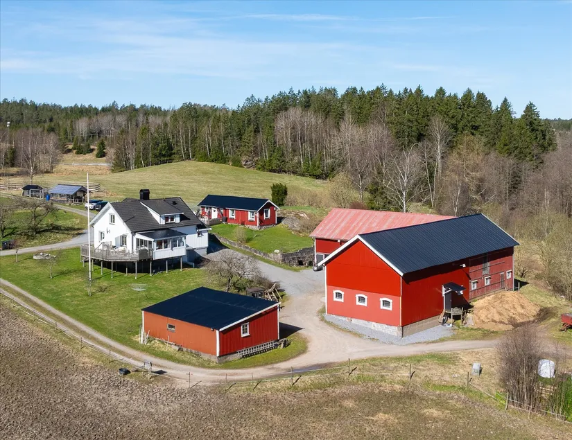 Gård/Skog, Lössbo 8, Kville, Tanum