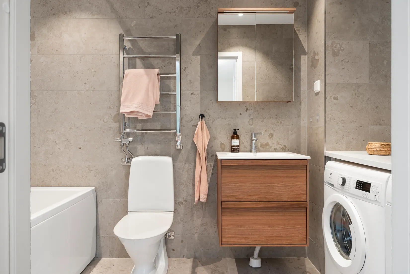 Radhus, Tallsätravägen 23C, Rönninge, Salem