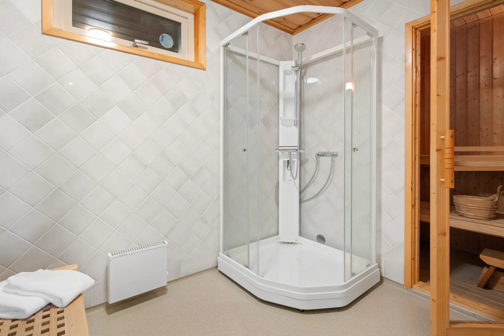 Villa, Gläntans väg 2, Skärgårdsstad, Österåker