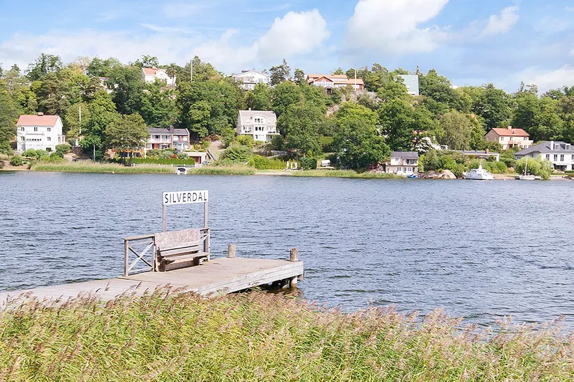 Bostadsrätt, Radhus, Rådans gårdsväg 85, Silverdal, Sollentuna