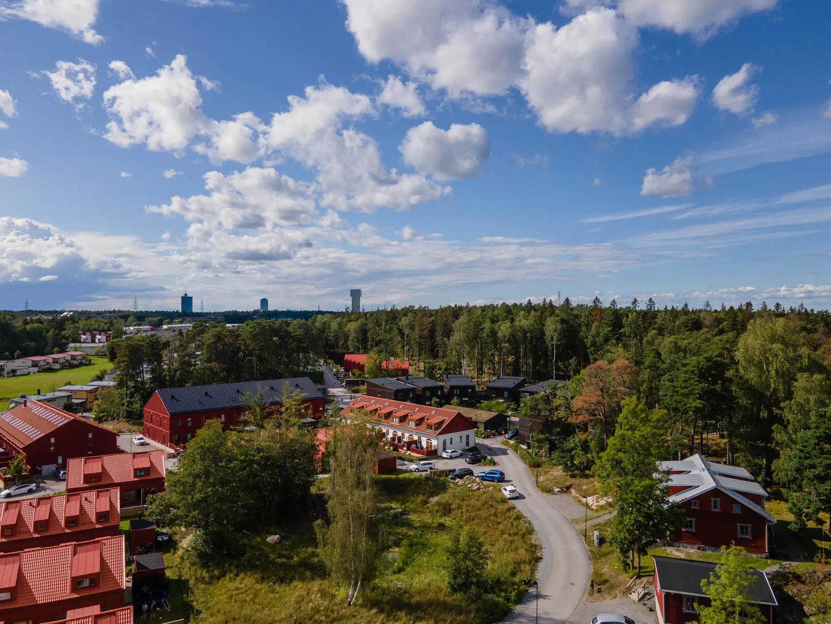 Bostadsrätt, Radhus, Rådans gårdsväg 85, Silverdal, Sollentuna