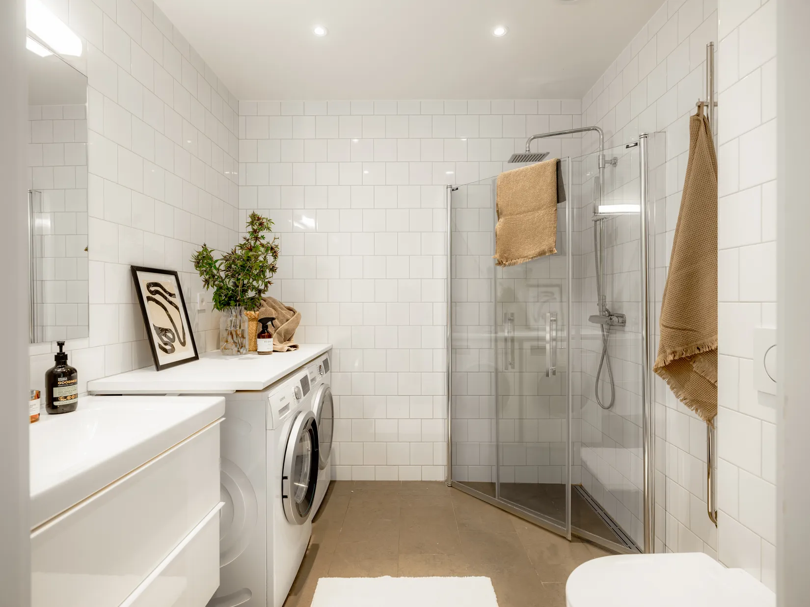 Bostadsrätt, Radhus, Rådans gårdsväg 85, Silverdal, Sollentuna