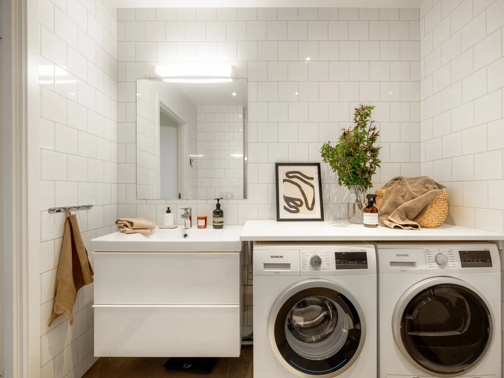 Bostadsrätt, Radhus, Rådans gårdsväg 85, Silverdal, Sollentuna