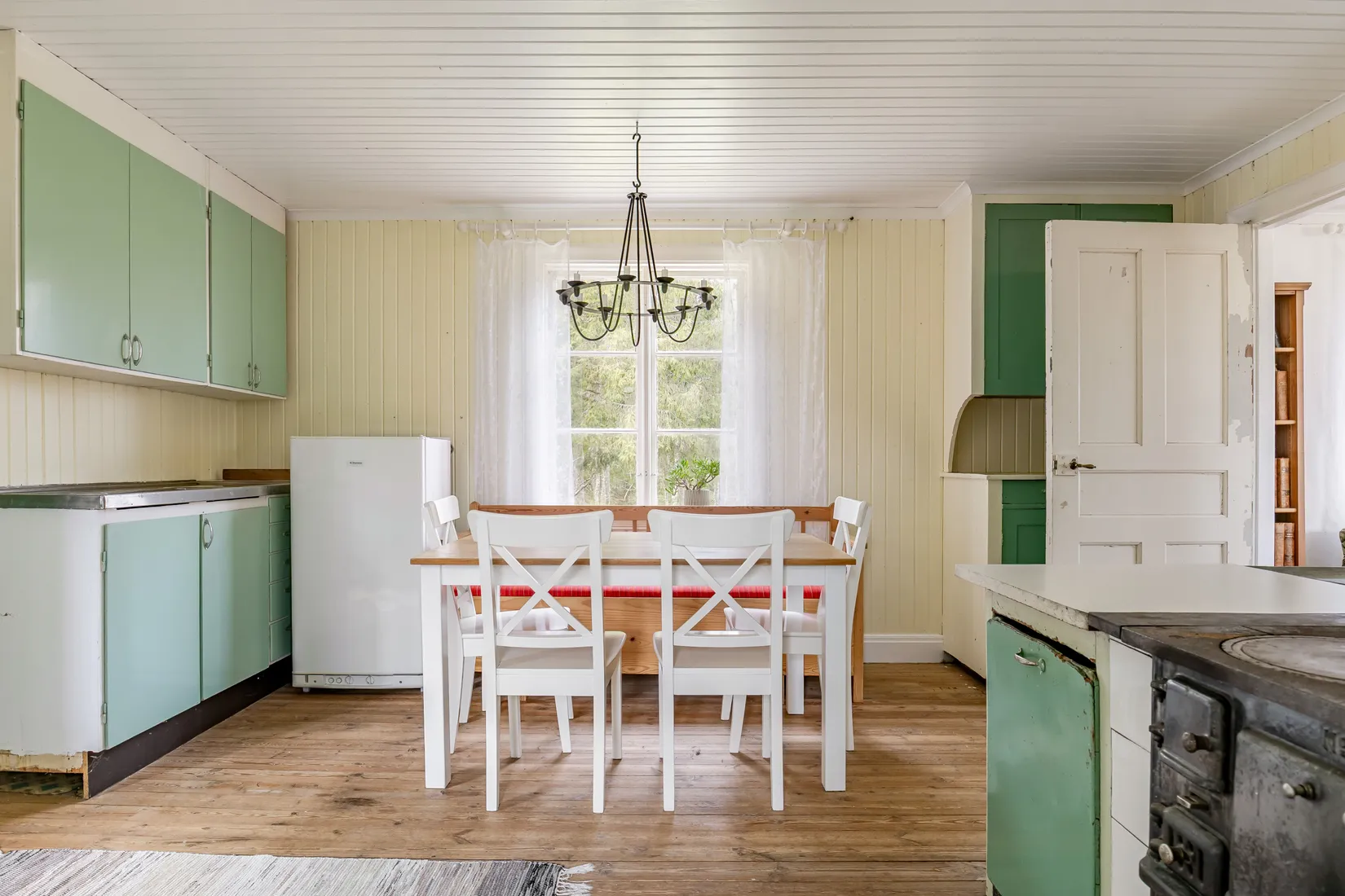 Villa, Gård/Skog, Åby säteri LUMBRA, Horn, Kinda