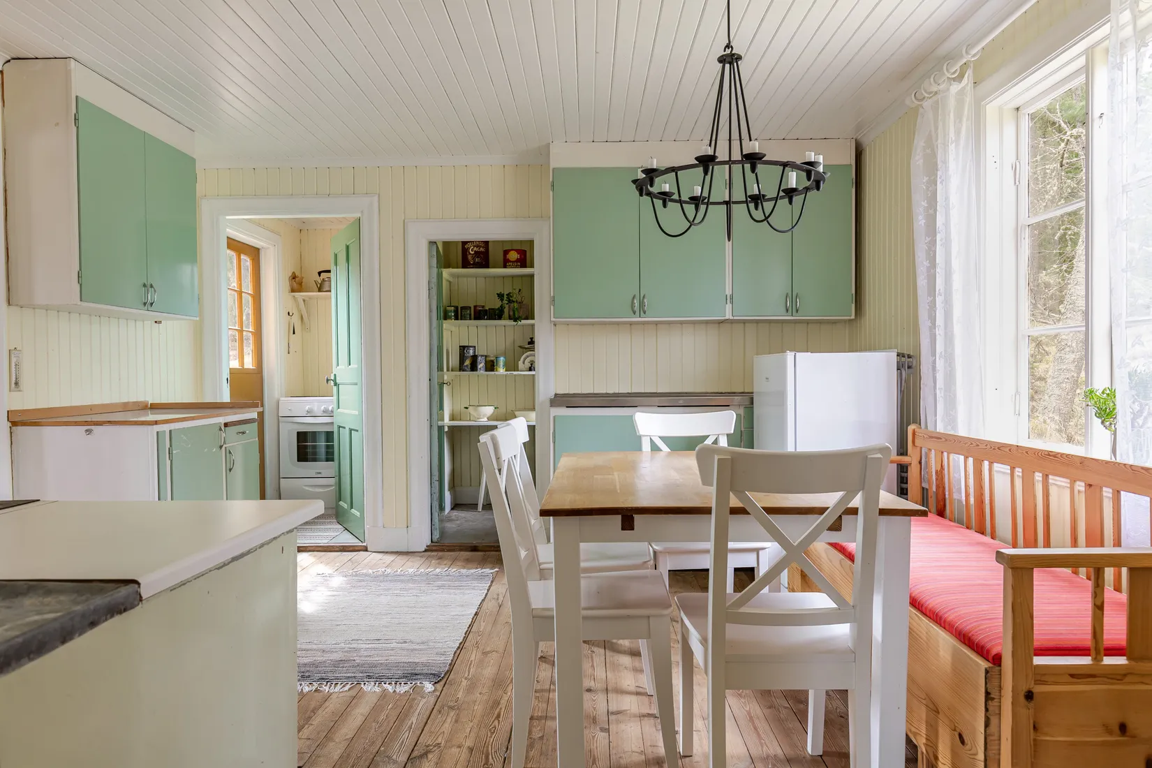 Villa, Gård/Skog, Åby säteri LUMBRA, Horn, Kinda