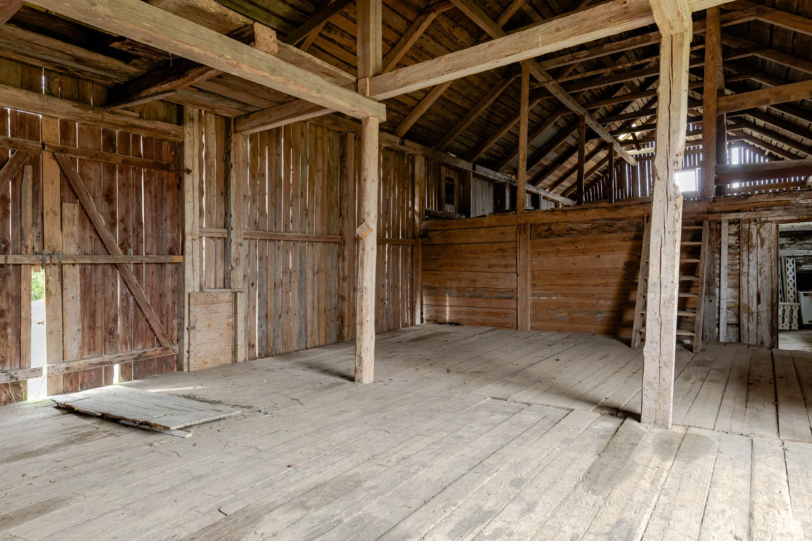 Villa, Gård/Skog, Åby säteri LUMBRA, Horn, Kinda